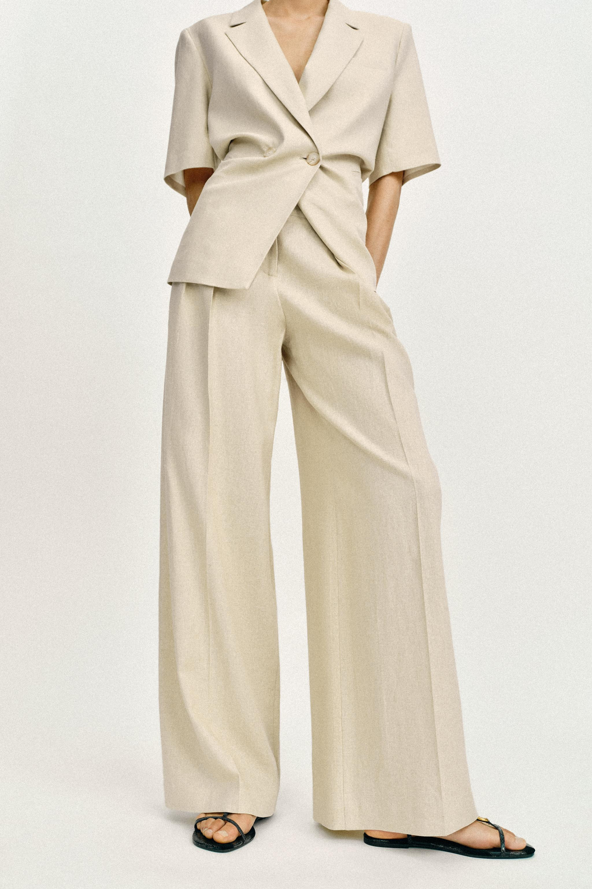LINEN BLEND WIDE-LEG TROUSERS | Zara UK