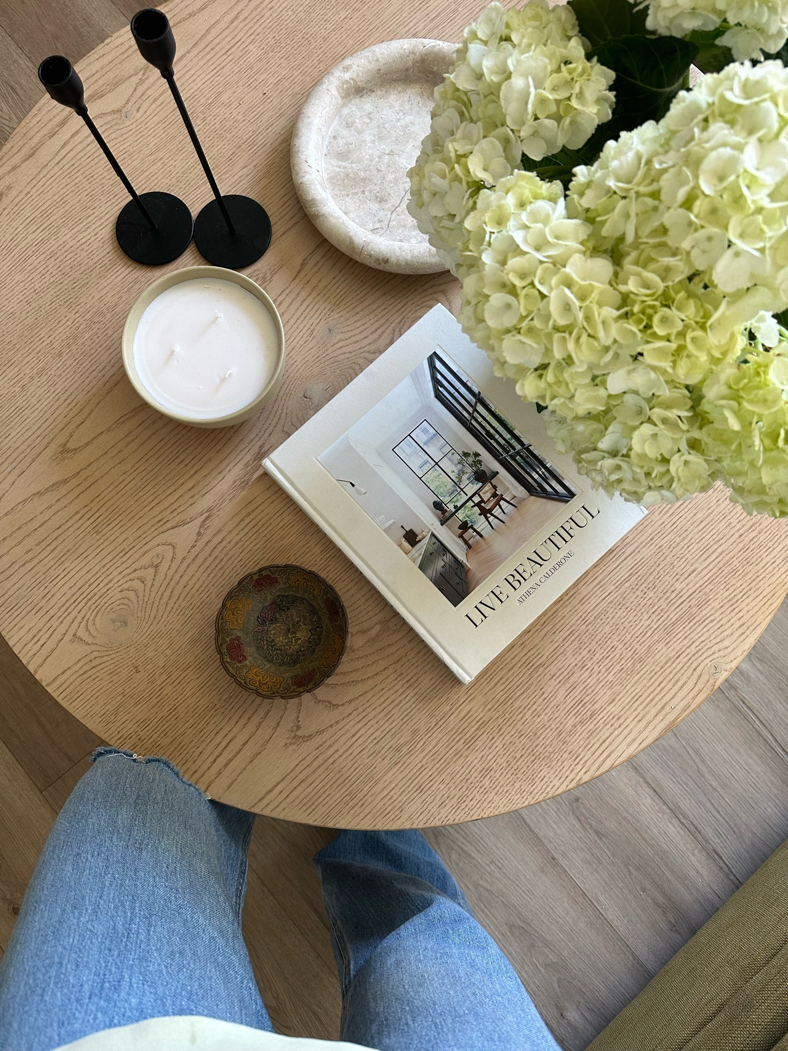 Faux hydrangea round table style 