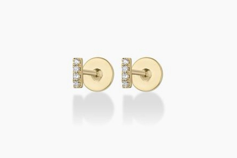 Gorjana flat back studs - perfect gift for teen and anyone who wants a small stud for their second hole.
Plus great customer service!


#LTKGiftGuide