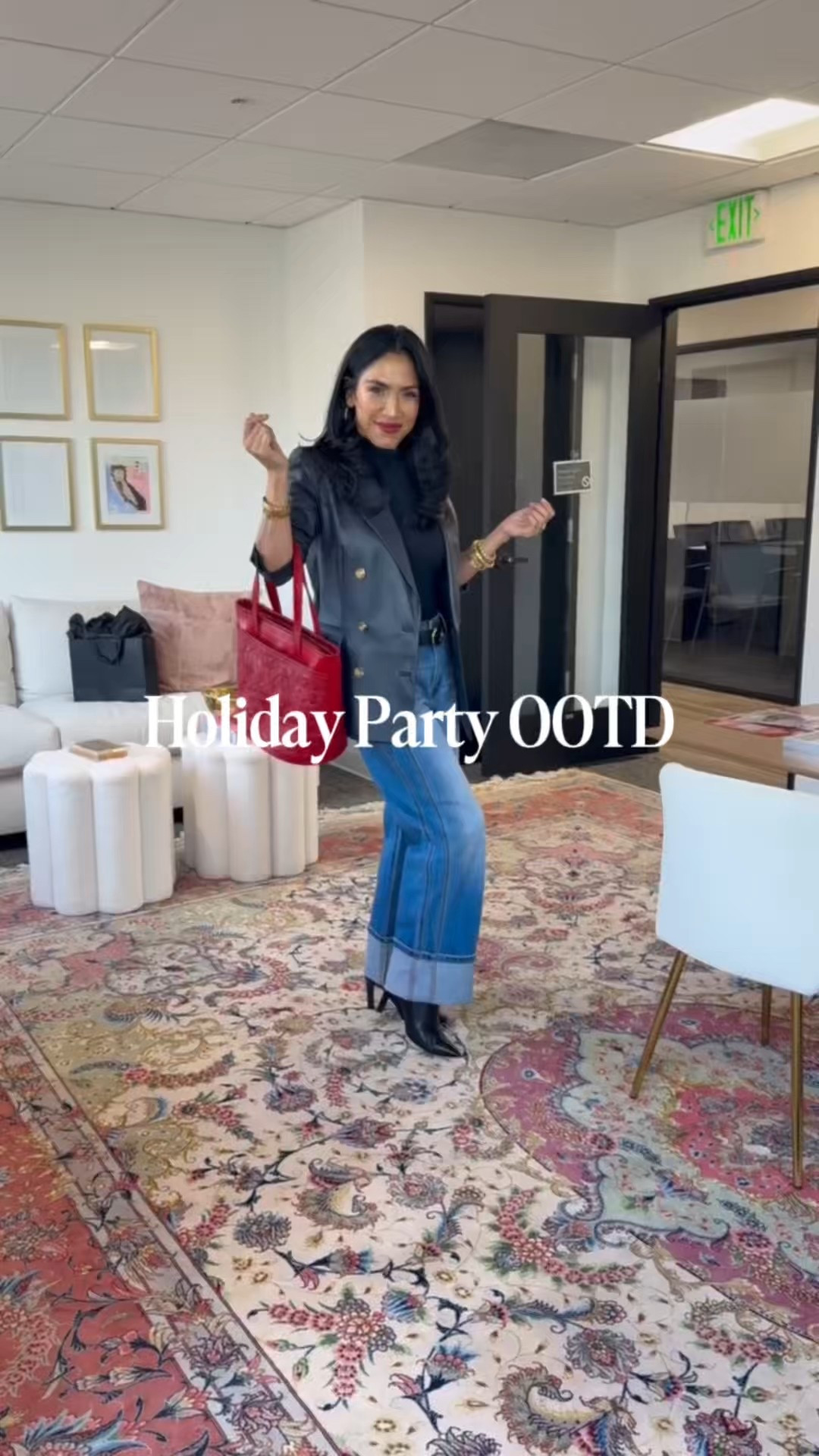 She’s festive… but make it corporate chic! 🤣❤️

#LTKWorkwear #LTKootd #LTKHoliday