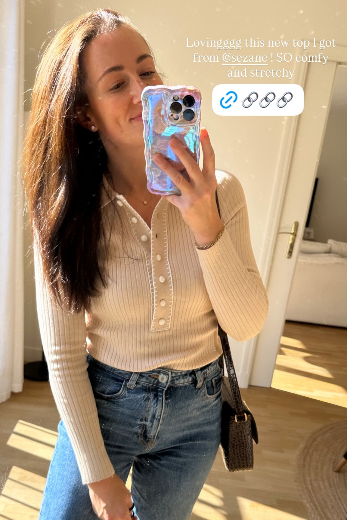 Lovingggg this new top I got from @sezane ! SO comfy and stretchy

#LTKStyleTip #LTKSeasonal