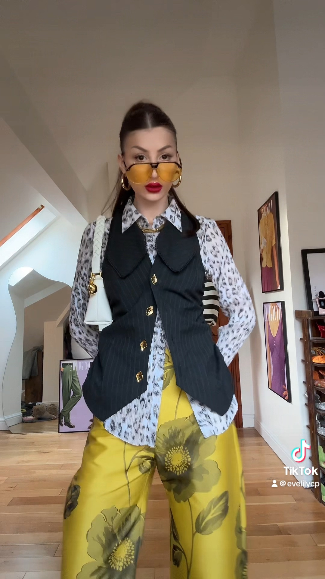 Styling my new trousers<3 

#LTKItBag #LTKVideo #LTKStyleTip