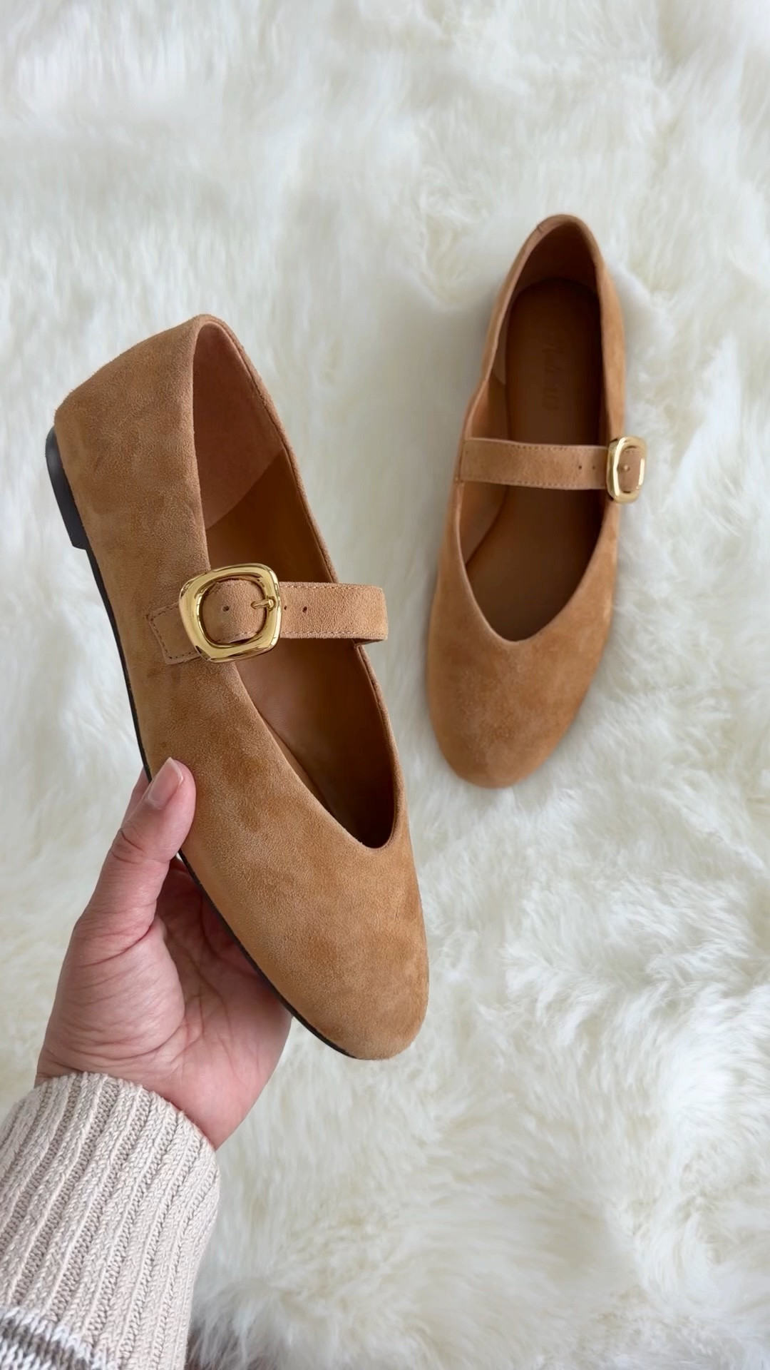 Madewell x LTK Sale! 20% off sitewide with code LTK20. 

The perfect neutral suede Mary Jane ballet flats for spring! These shoes have been a best seller for several months and this color is absolutely gorgeous for spring! Wear them with spring outfits, workwear, travel outfits and everyday casual outfits. Available in lots of beautiful colors in both leather and suede.

#LTKxMadewell #LTKSaleAlert #LTKOver40