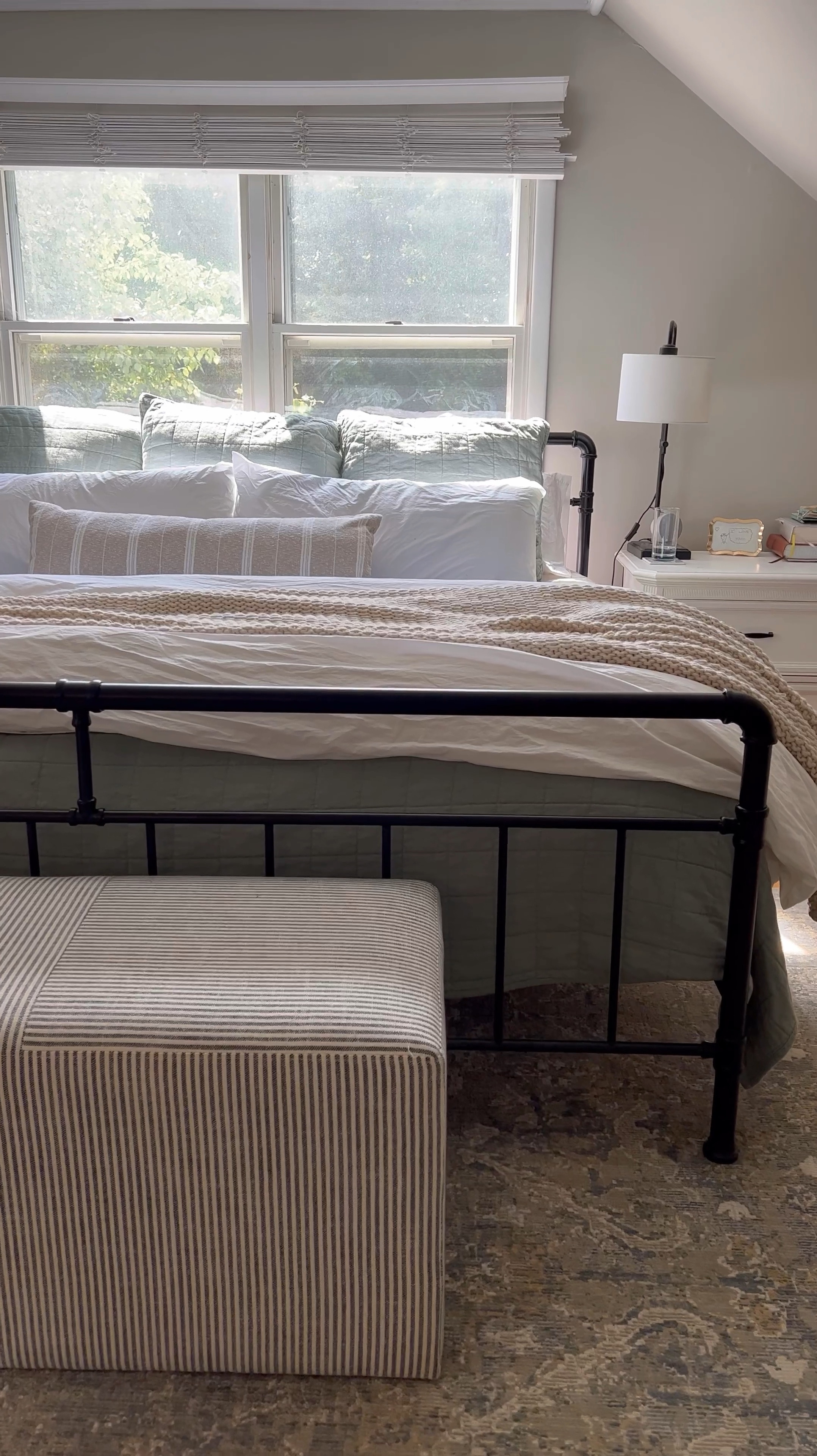 Fluffy bedding favorites!


#LTKSaleAlert #LTKVideo