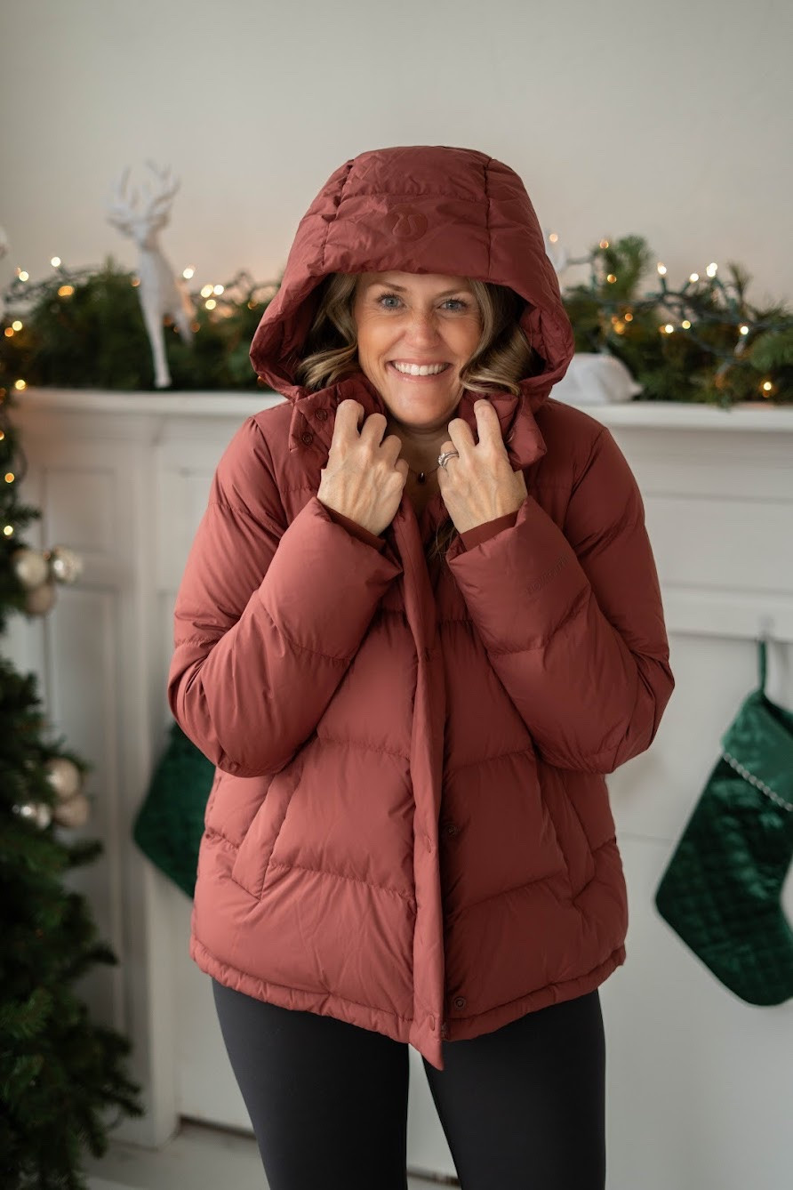 Casual winter outfits

fall fashion  casual outfit  jacket  fall trends  lululemon fashion  sweatshirt activewear  athlesiure  cozy outfits  cashmere gloves  beanie  mittens  leggings  gift idea  gift guide  winter coat  puffer jacket 


#LTKSeasonal #LTKHoliday #LTKGiftGuide