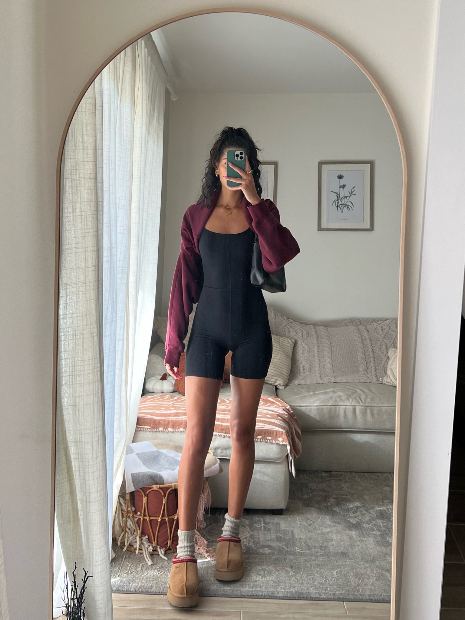 nails + chiropractor outfit 🍷

black bodysuit romper: aritzia 
bolero: airtizia boyfriend hoodie 
black purse: thrifted (Ann Taylor) 
shoes: platform ugg tazzman slippers 
Knit socks: dsw 
