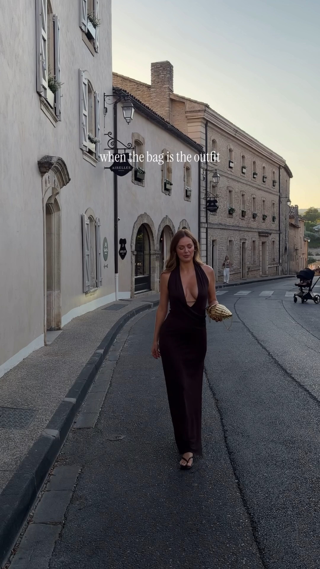 I’m wearing a small in this beautiful dress!