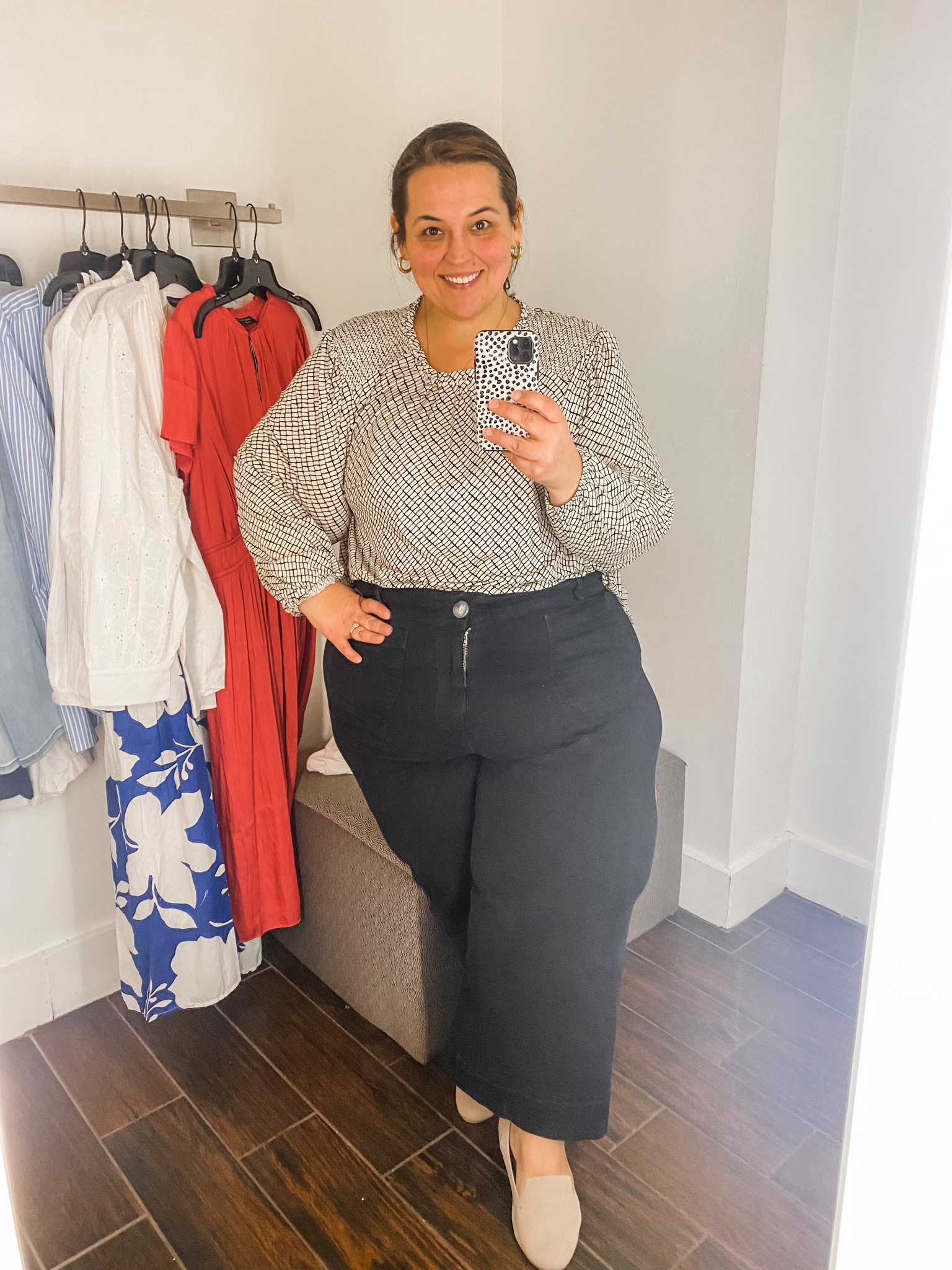 Do you ever pass on an outfit in store then daydream about it for days afterward??

That’s what happened to me here with this top from Lane Bryant! I passed up quite a few awesome finds this week because I just couldn’t decide. 

I think I’m gonna have to snag this one while the Spring sale is still on! 

It looks so cute with my fave wide leg cropped jeans & my knit flats! 

Linking the jeans in a few of my favorite washes! They’re on constant rotation for me! 



#LTKplussize #LTKSeasonal #LTKsalealert