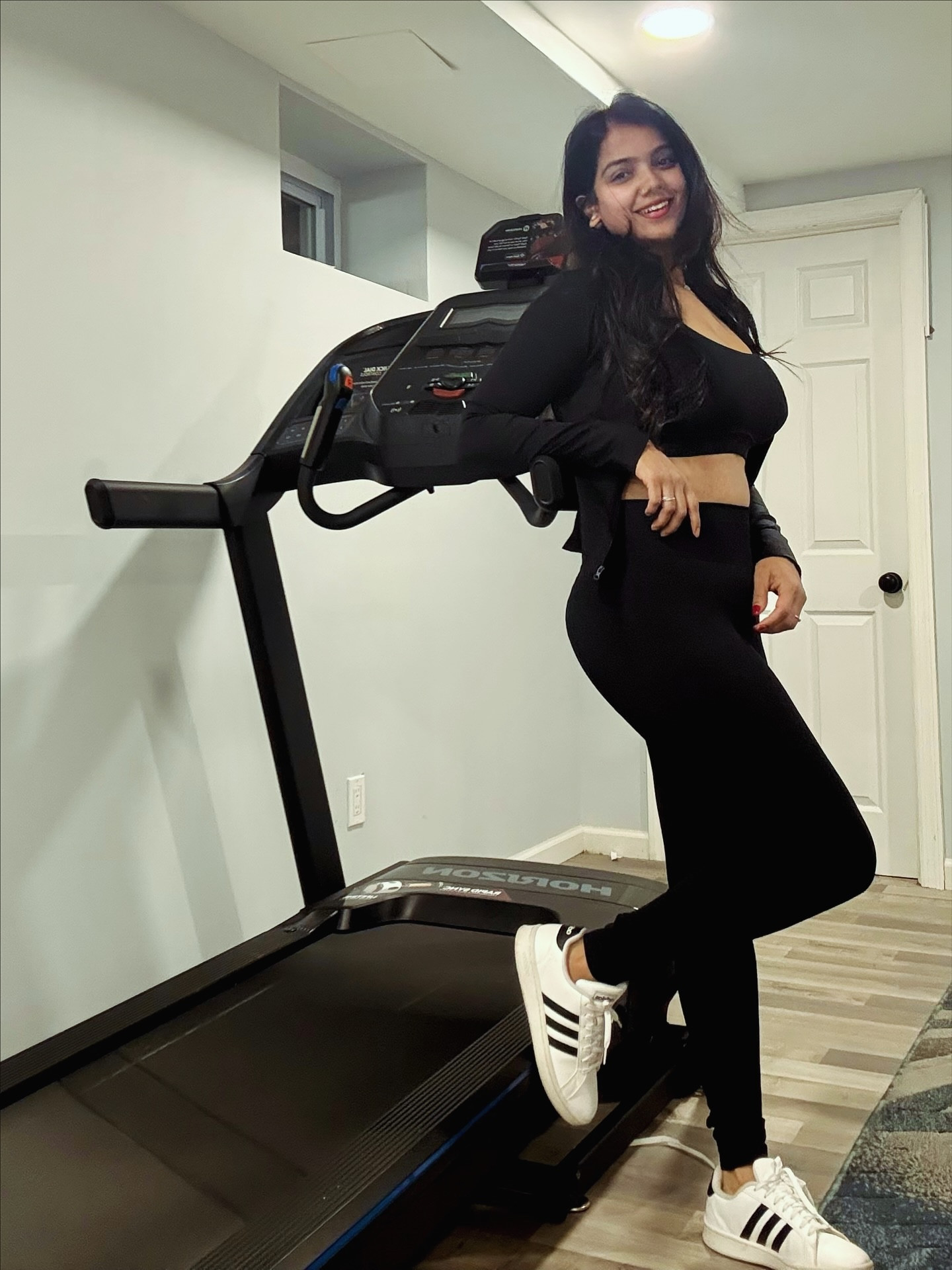 Serving fitness goals with a side of style ✨ 
Power, performance, and style — this set’s got it all 💪🏻
Thanks @olchee_official 🔥

Link- will upload in my story soon. 

#collab #gymwear #activewearfashion #gymfashion #fitnesswear #ﬁtnessgoals #gymmotivation #activewearaddict #collaboration #workoutmotivation