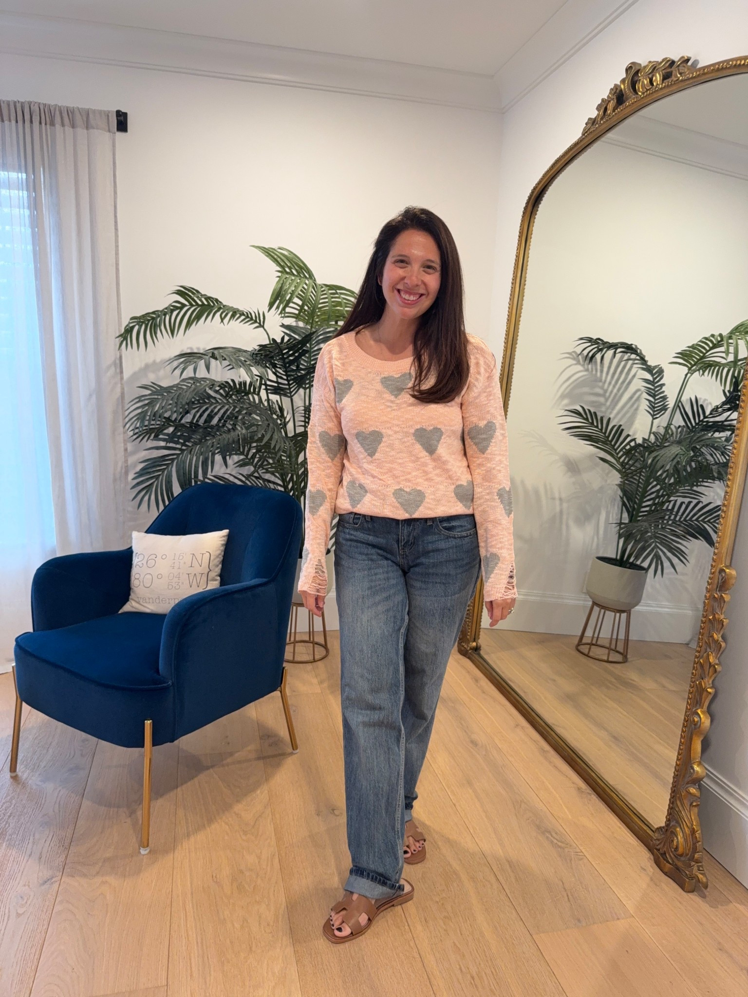 Heart sweater! #momootd #valentinesdaysweater #momapproved 

#LTKootd #LTKmomlife #LTKValentine