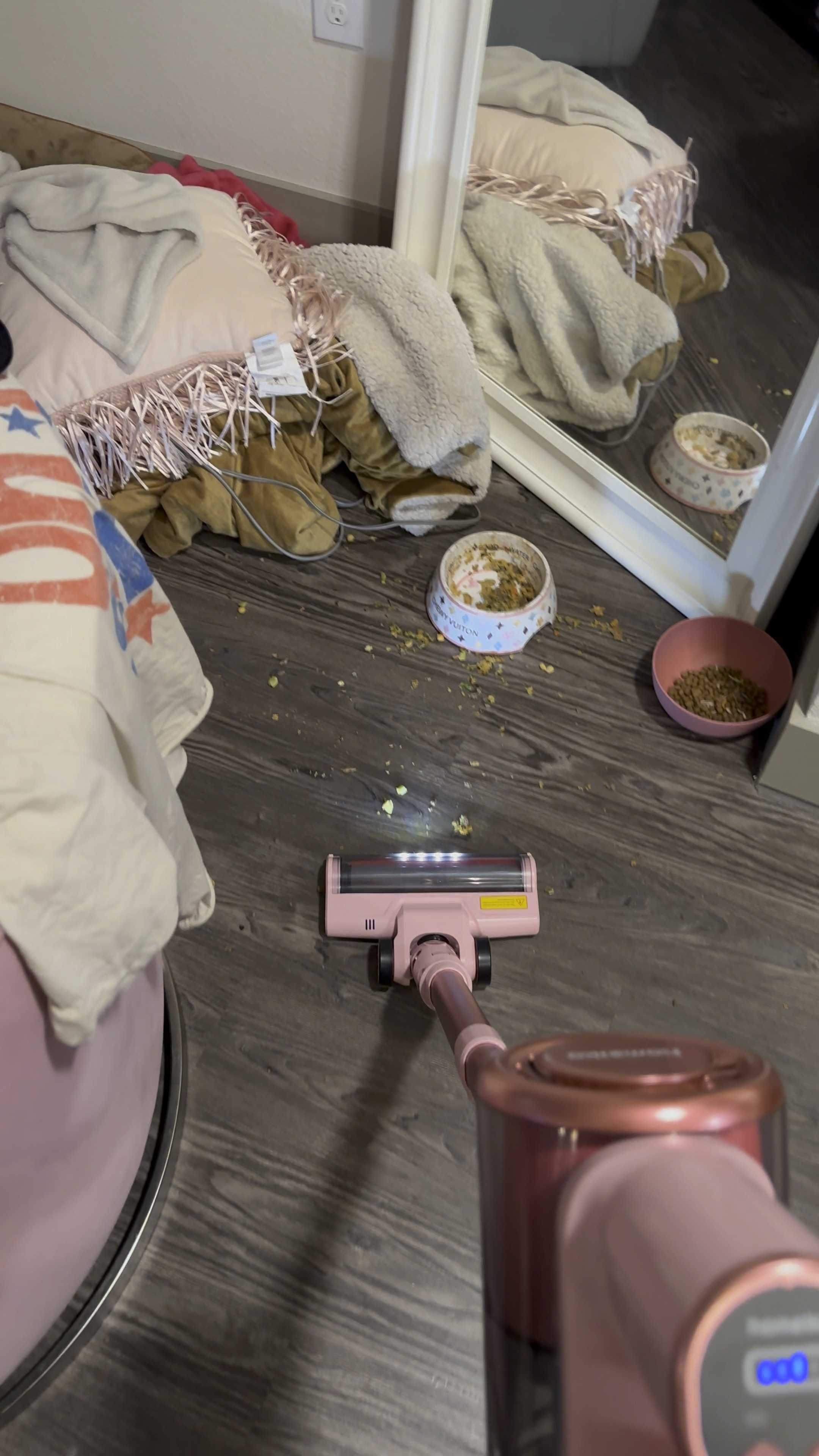 Here’s your sign to get this $100 cordless vacuum 🙌🏽 

#LTKfindsunder100 #LTKVideo #LTKhome