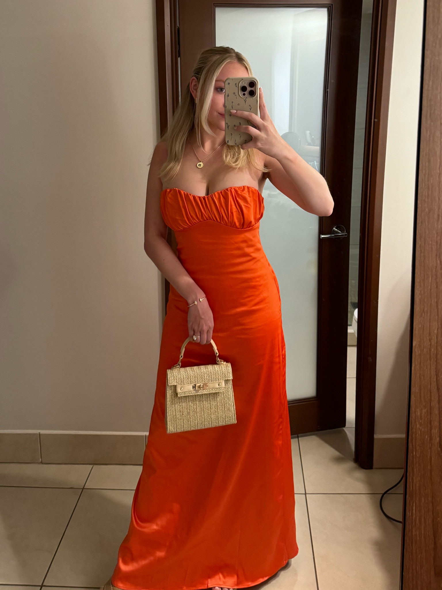 loveeeee this dress 🍊🌹

#LTKFindsUnder100 #LTKWedding #LTKStyleTip