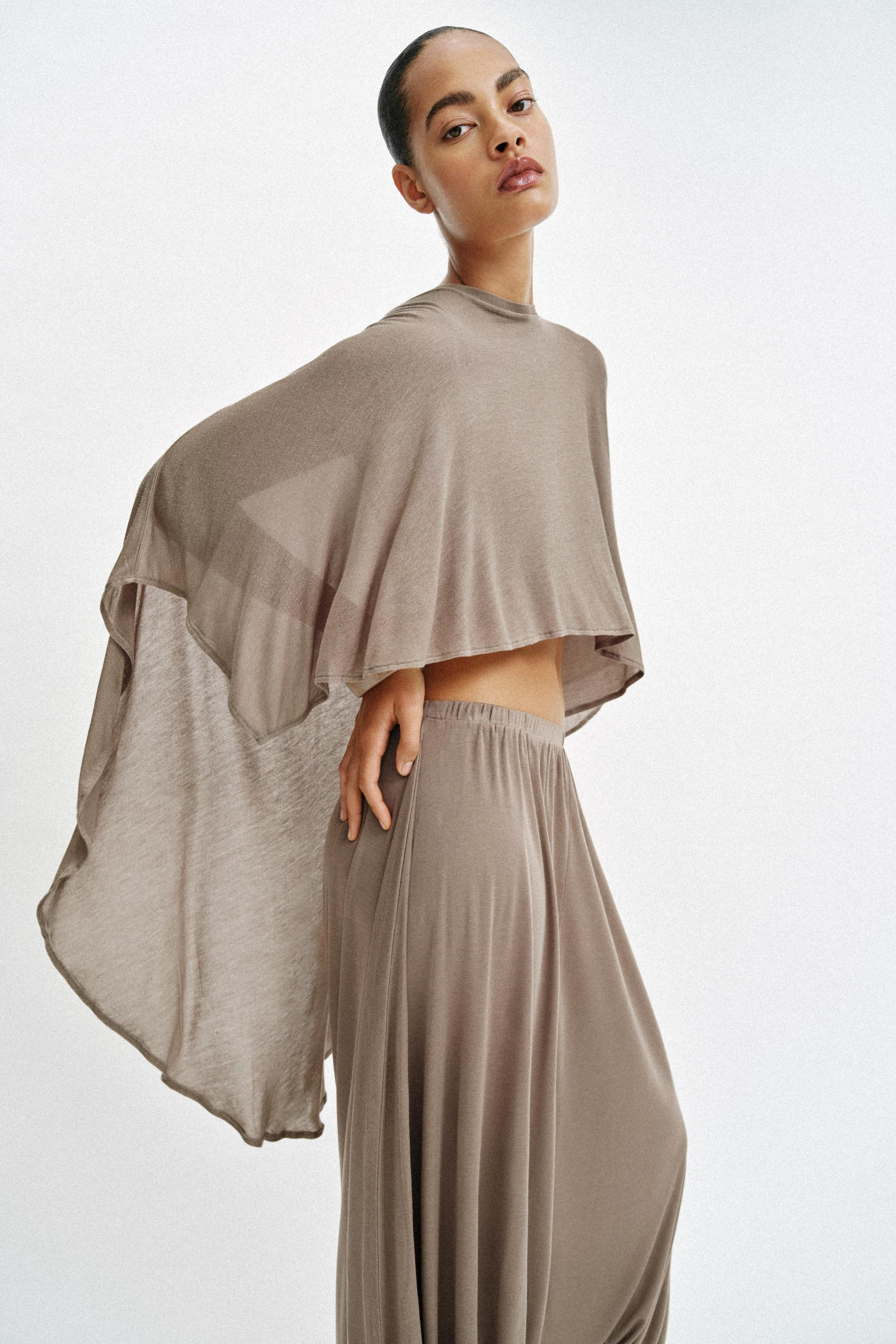 ASYMMETRIC CAPE TOP | Zara US