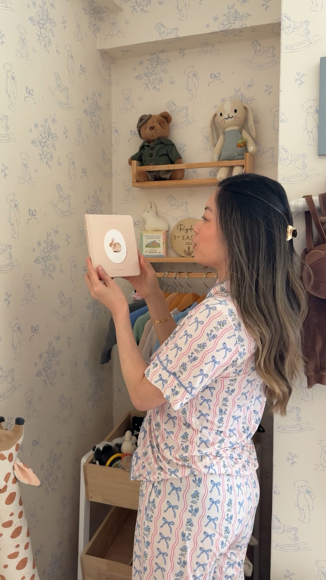 Bow pajamas and 5 set book is on sale!

#LTKBaby