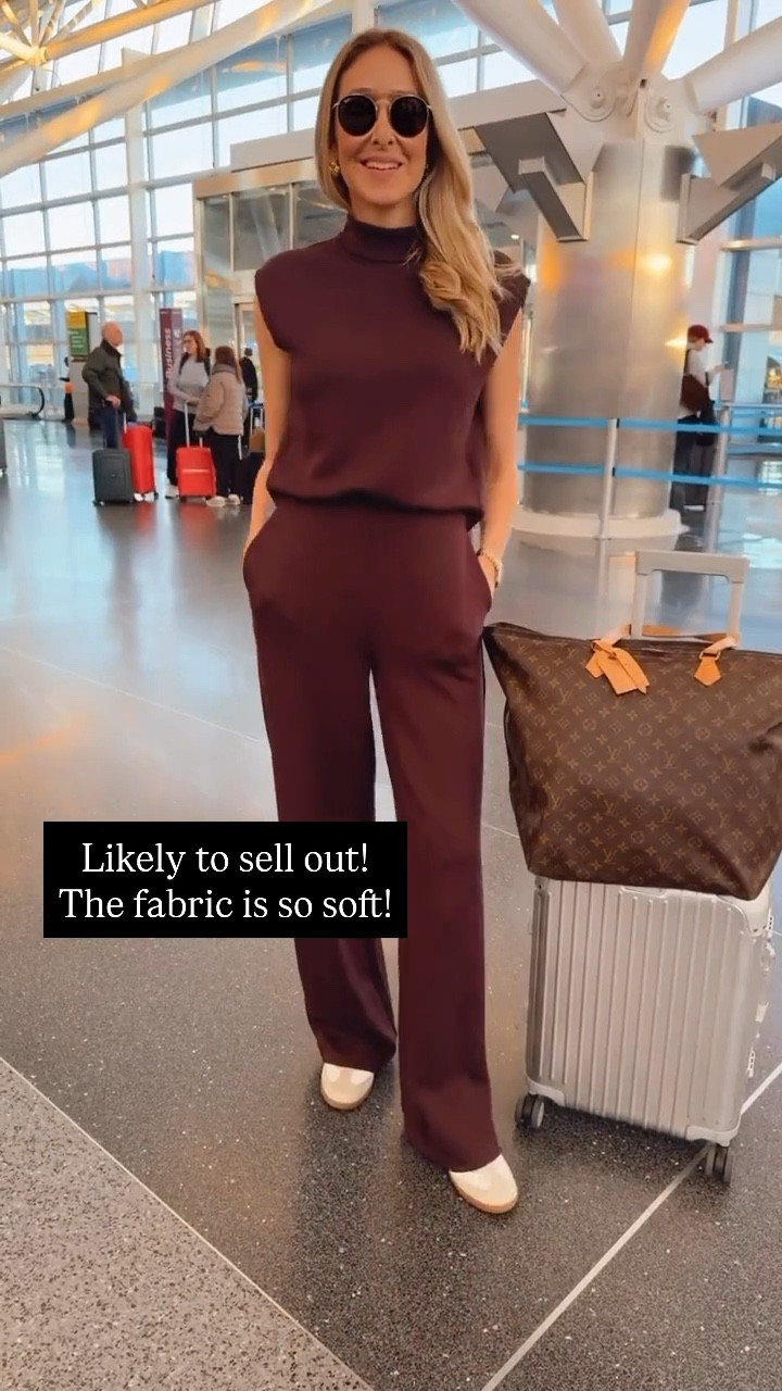 Airport travel outfit 
Genius jumping suit with an opening in the back, perfect for using the bathroom while traveling! The fabric is amazing and ultra soft.
Fits true to size and I’m wearing size small 
Use code ALINEXPANX for 15% off first purchase only 
Airport outfit 
Travel outfit 
Travel essentials 



#LTKootd #LTKU #LTKTravel