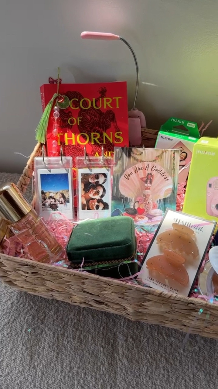 Back to school gift basket ideas!

Gift basket, back to school, back to high school, back to college, dorm gift basket, college gift basket, school gift basket, teen girl gift basket, gifts for her, gifts for teens, gifts for teen girls, gifts for women, diy gift ideas, crafty gifts, gift ideas, gift inspo, gifts

#LTKFamily #LTKKids #LTKBacktoSchool