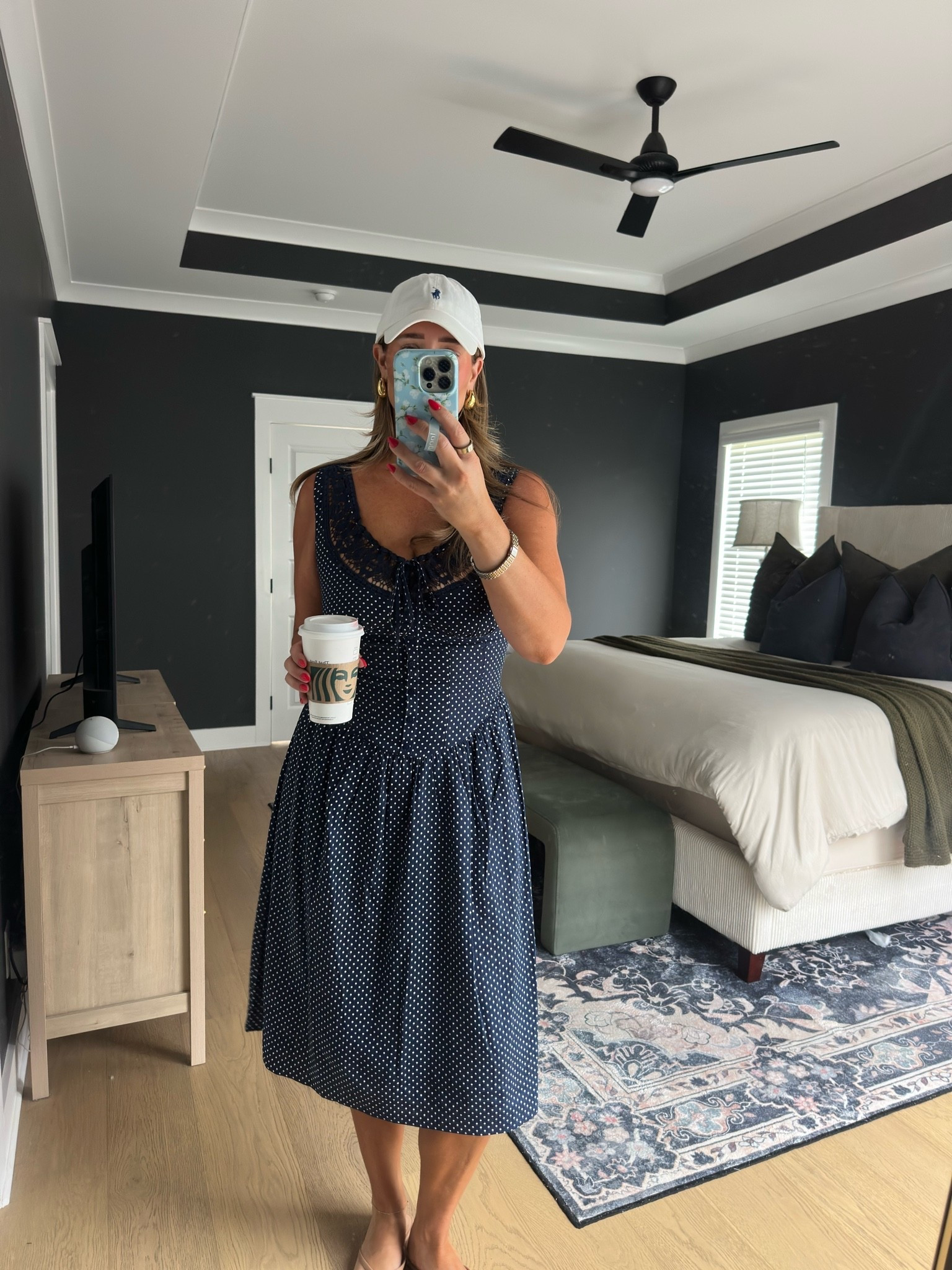 ootd 
dress: size small (sized down 1 from my normal size medium)