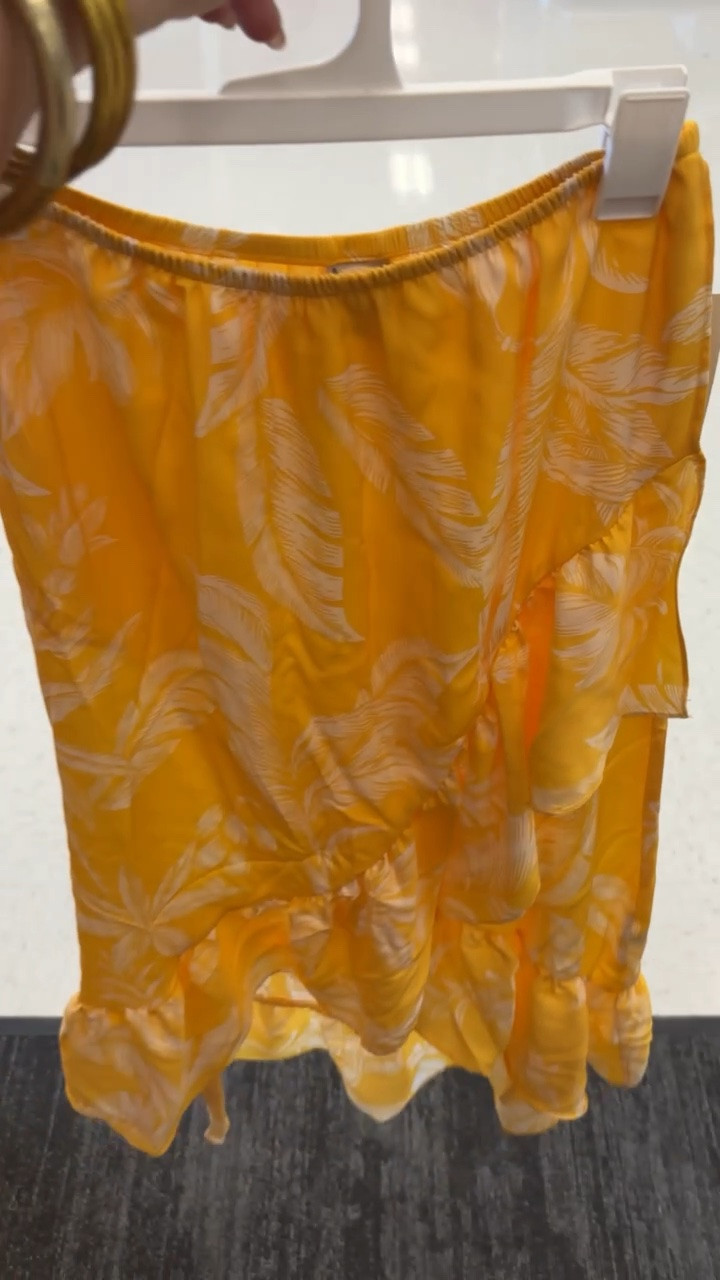 This color just screams vacation mode + it is 20% off! ☀️🌴 lightweight, flowy, and perfect for summer! 

Spring, summer, vacation, travel, beach @Target

#LTKSeasonal #LTKSaleAlert #LTKootd