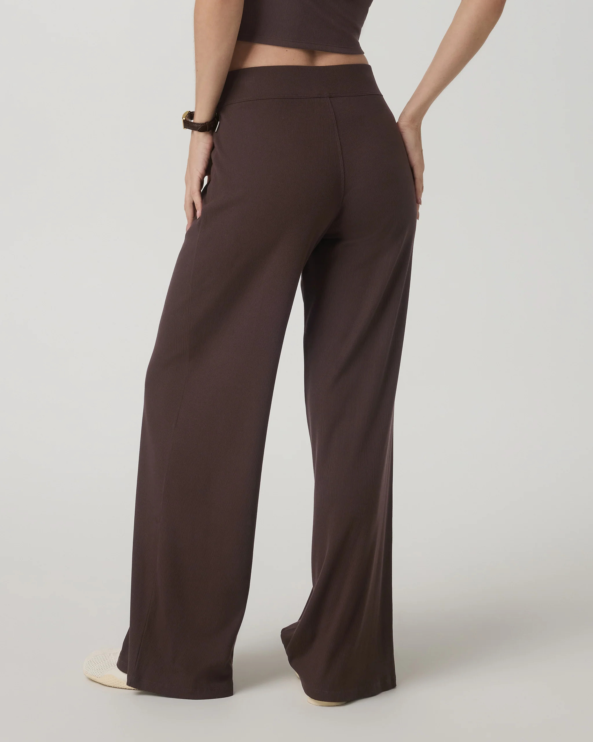 Pose Wideleg Pant | Vuori Clothing (US & Canada)