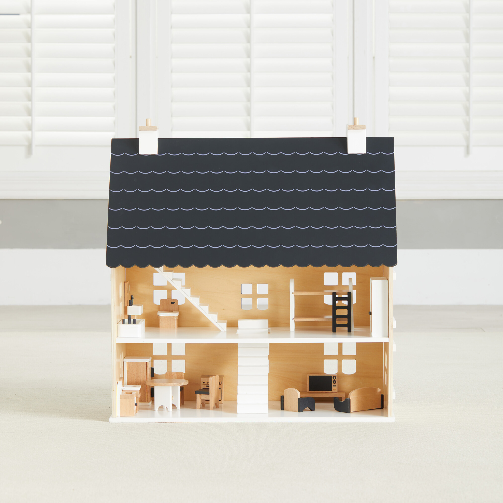 Dollhouse, Natural | Maisonette
