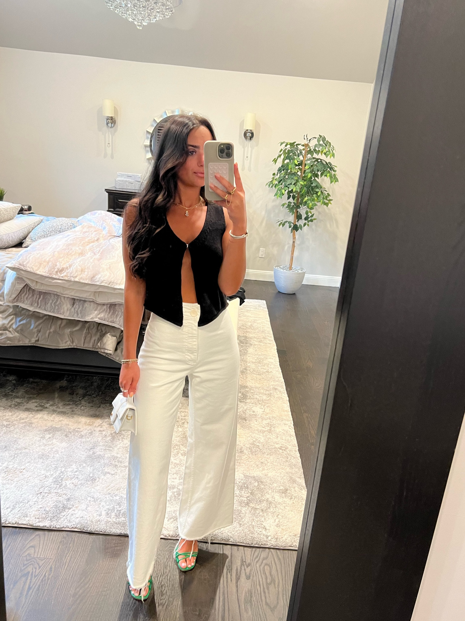 Night out🍸 

#LTKFindsUnder50 #LTKStyleTip #LTKU