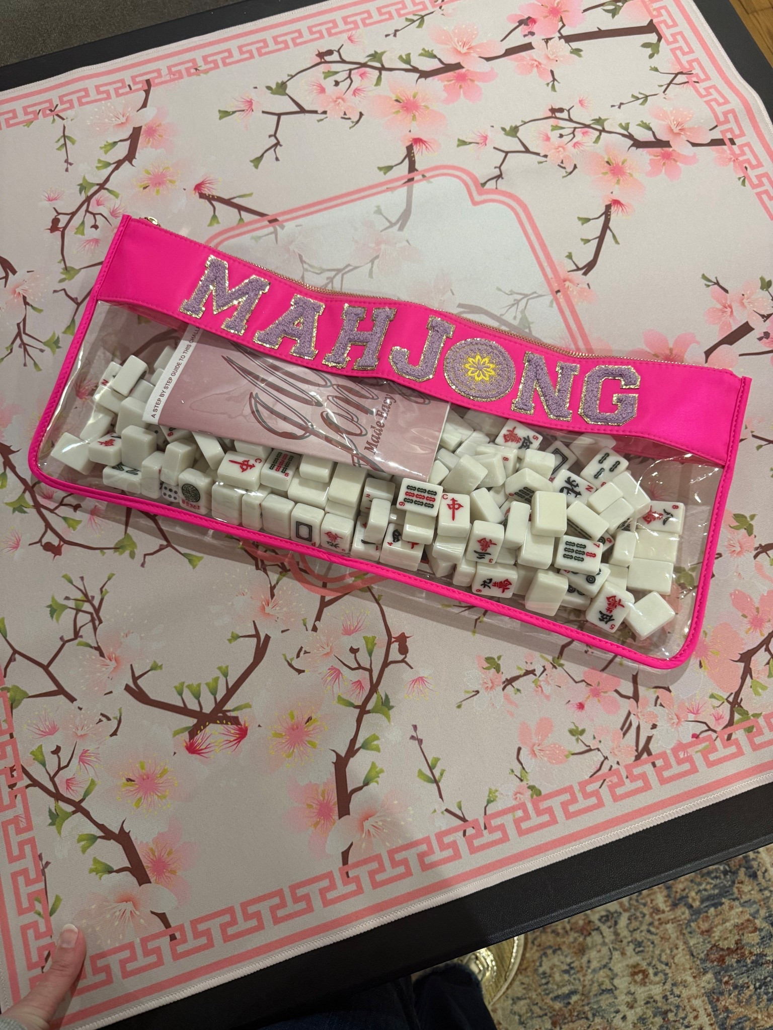 It’s Mahjong Monday! Who’s playing tonight. 

#mahjongmonday