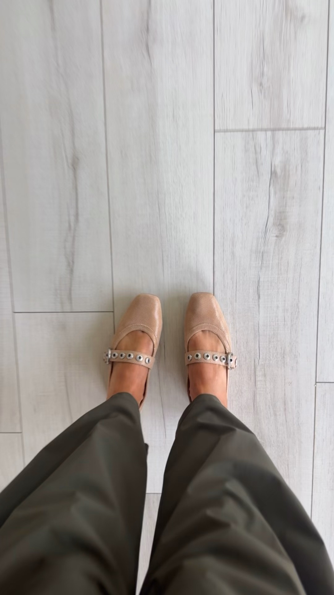 These mary jane flats from Nordstrom are on sale for under $100 and I am obsessed! Adjustable straps, comes in a ton of colors and perfect for fall!

#LTKootd #LTKSeasonal #LTKSaleAlert
