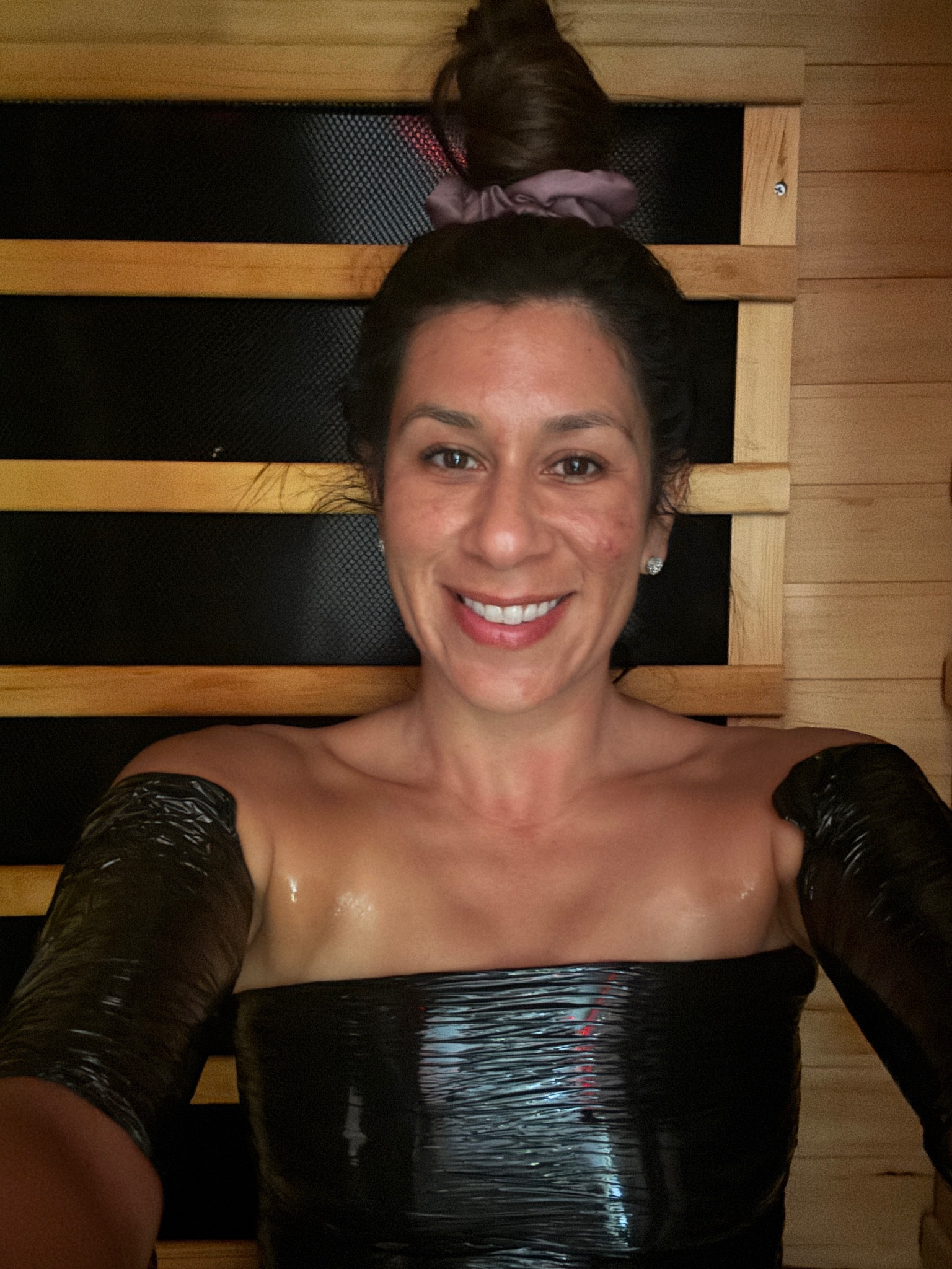 ✨ Benefits of Castor Oil for Your Body ✨

1️⃣ Deeply moisturizes & soothes dry skin
2️⃣ Reduces inflammation & swelling
3️⃣ Promotes faster wound healing
4️⃣ Helps fight bacteria & acne
5️⃣ Boosts circulation for healthier skin
6️⃣ Detoxifies when used in packs
7️⃣ Relieves constipation 
8️⃣ Promotes hair growth 🌿

#NaturalBeauty #SkinCare #WellnessTips #CastorOilMagic

#LTKBeauty