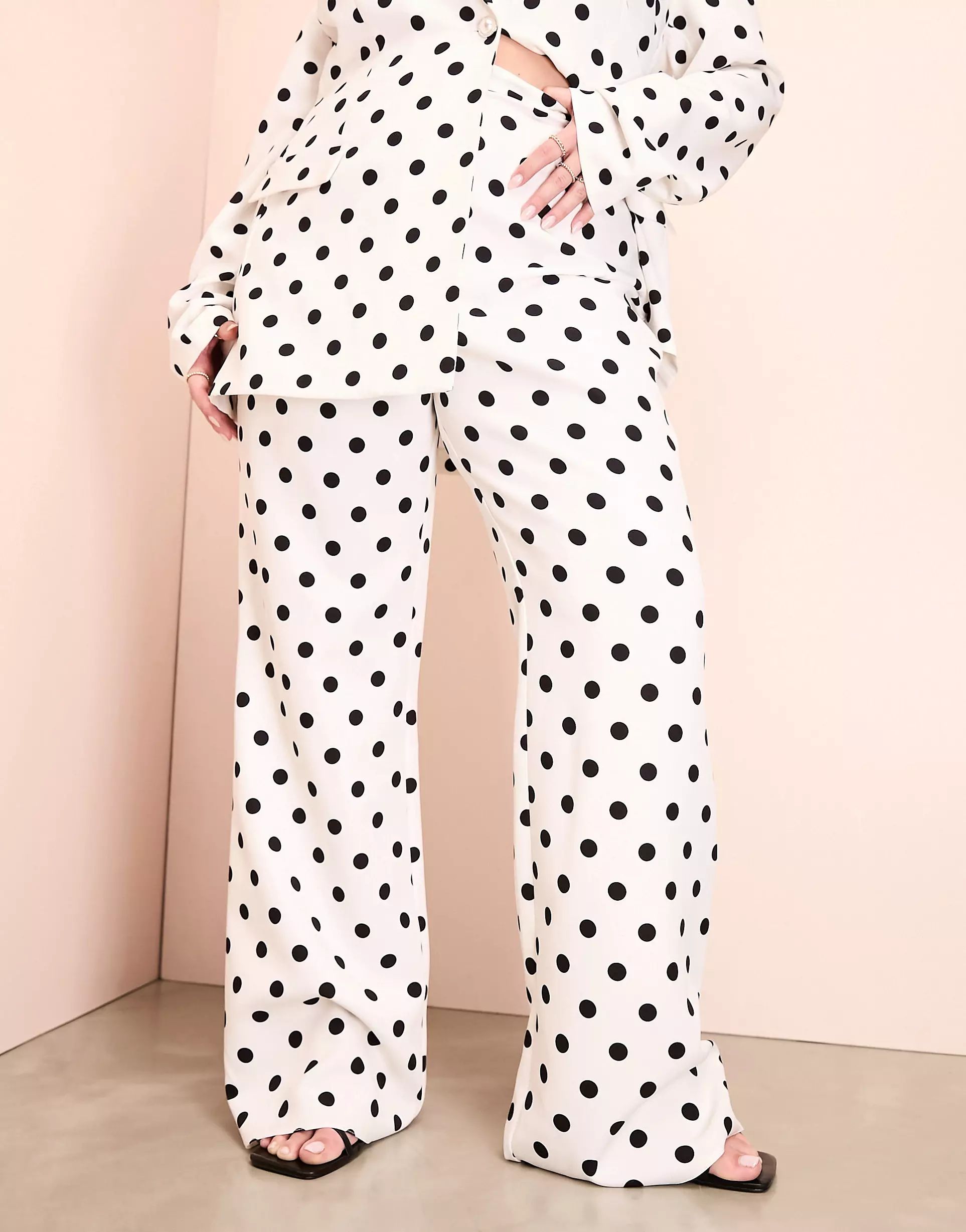 ASOS LUXE Curve tailored suit pants in spot print - part of a set | ASOS | ASOS (Global)