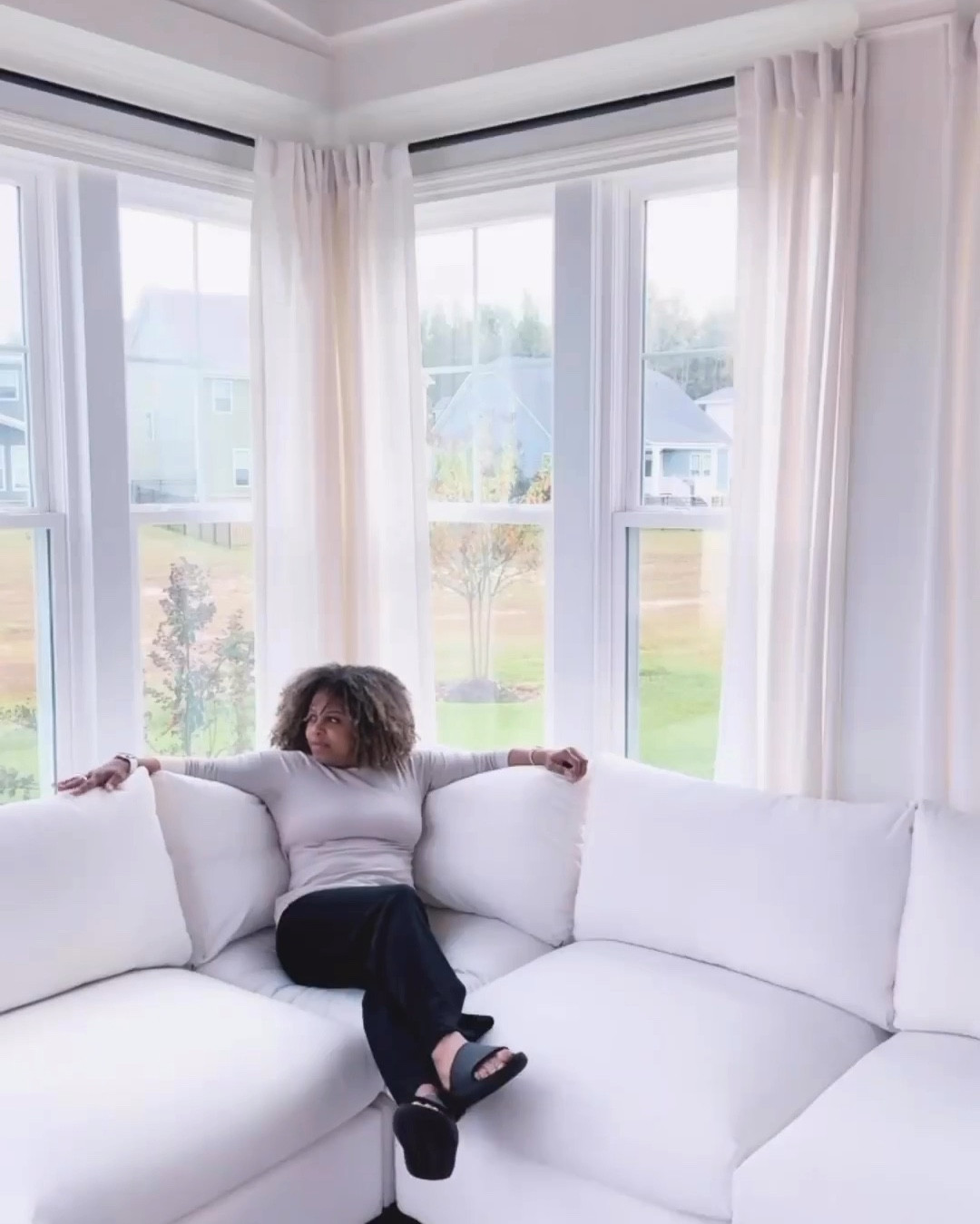 This space is in its pretty girl era! ✨

My custom windows took almost two months to come in. I painted my ceiling in a color I wasn’t happy with and had to start over. I was unsure every step of the way because I wanted to create a room unlike any I had done before.
It was not without delays, mistakes or uncertainty— but it came right, and on time!
✨Follow along @jo.be.inspired for timeless & elegant home inspiration.

__________________________

#homedecor #homeinspo #interiordesign #homesweethome #homestyle #sunroom #timelessdesign #classichome 



#LTKHome #LTKSeasonal #LTKStyleTip