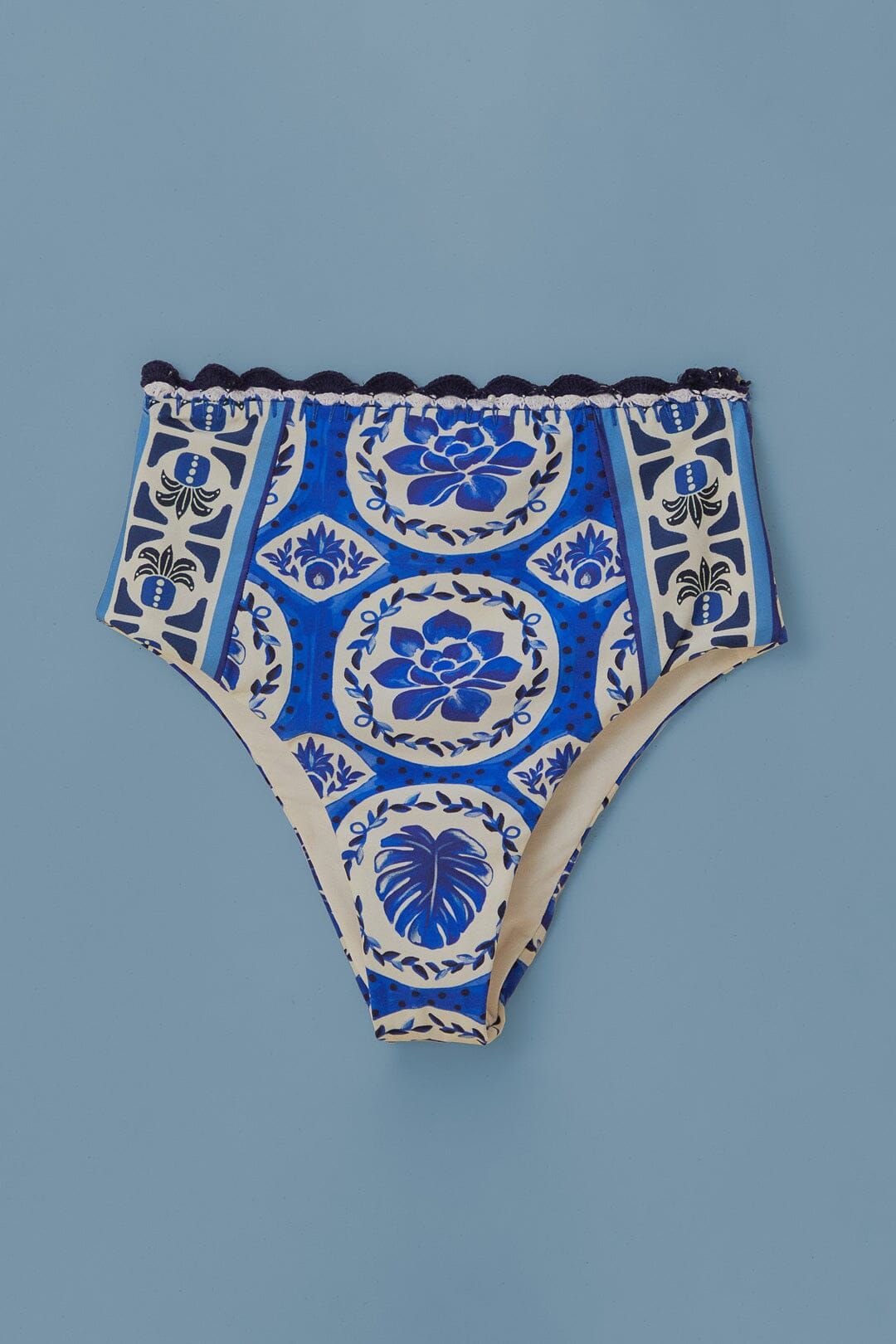 Blue Tile Dream Hot Pants | FarmRio