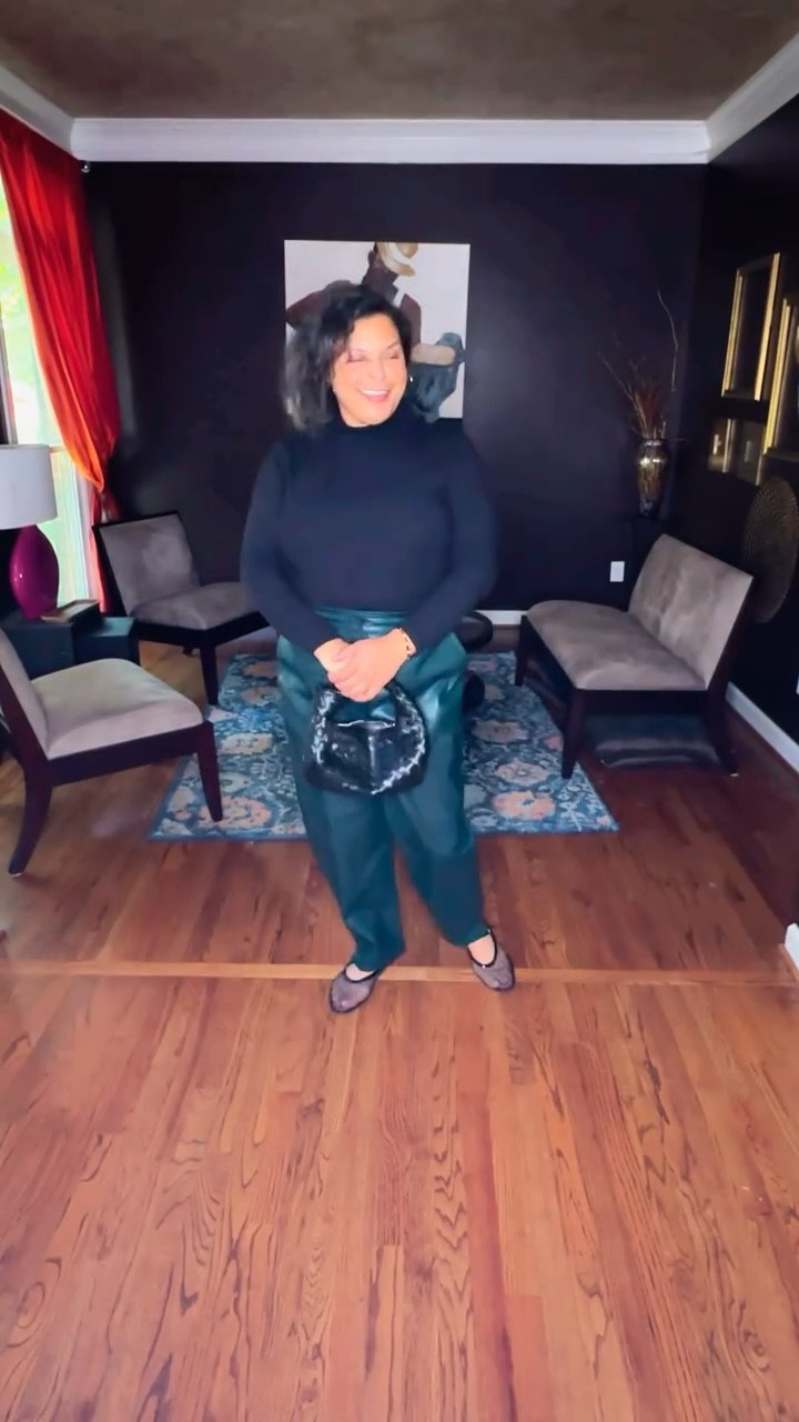 LEATHER PANTS // I think comfy luxe is my official style. Like, I want to look expensive but I also want to be comfortable…and I don’t want to pay a lot. These leather pants are the perfect blend of style and comfort. And chic! 

Everything is linked in my LTK shop. Follow me there for my latest fun finds. 

https://www.shopltk.com/explore/themeryl

#comfychic #leatherpants #fallwardrobe #wardrobestaples #ltkmidsize #ltkover40 #targetfinds #targetstyle #target

#LTKOver40 #LTKMidsize #LTKFindsUnder50