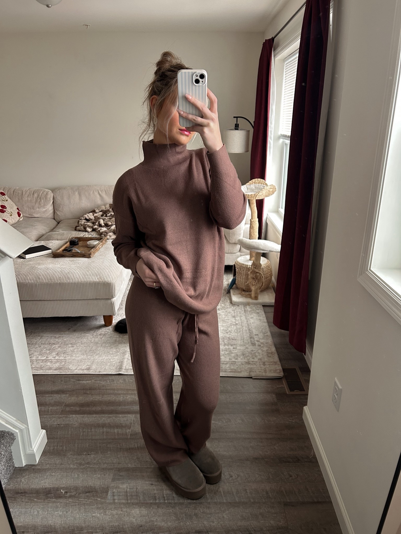 suchhh a high quality matching set at an affordable price 

Amazon fashion, brown matching set, knit set

#LTKWorkwear #LTKootd