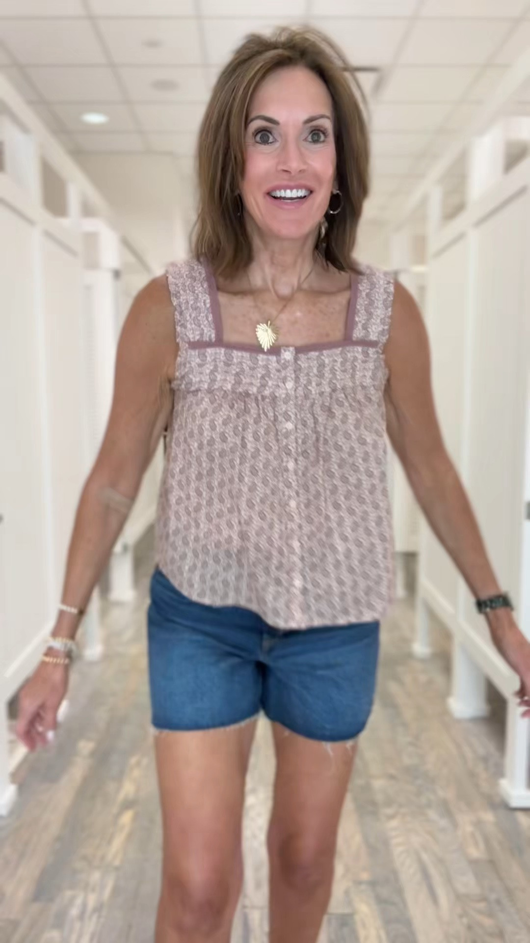Top size medium 
4 inch denim shorts - size 28

Summer outfit

#LTKMidsize #LTKSaleAlert #LTKTall