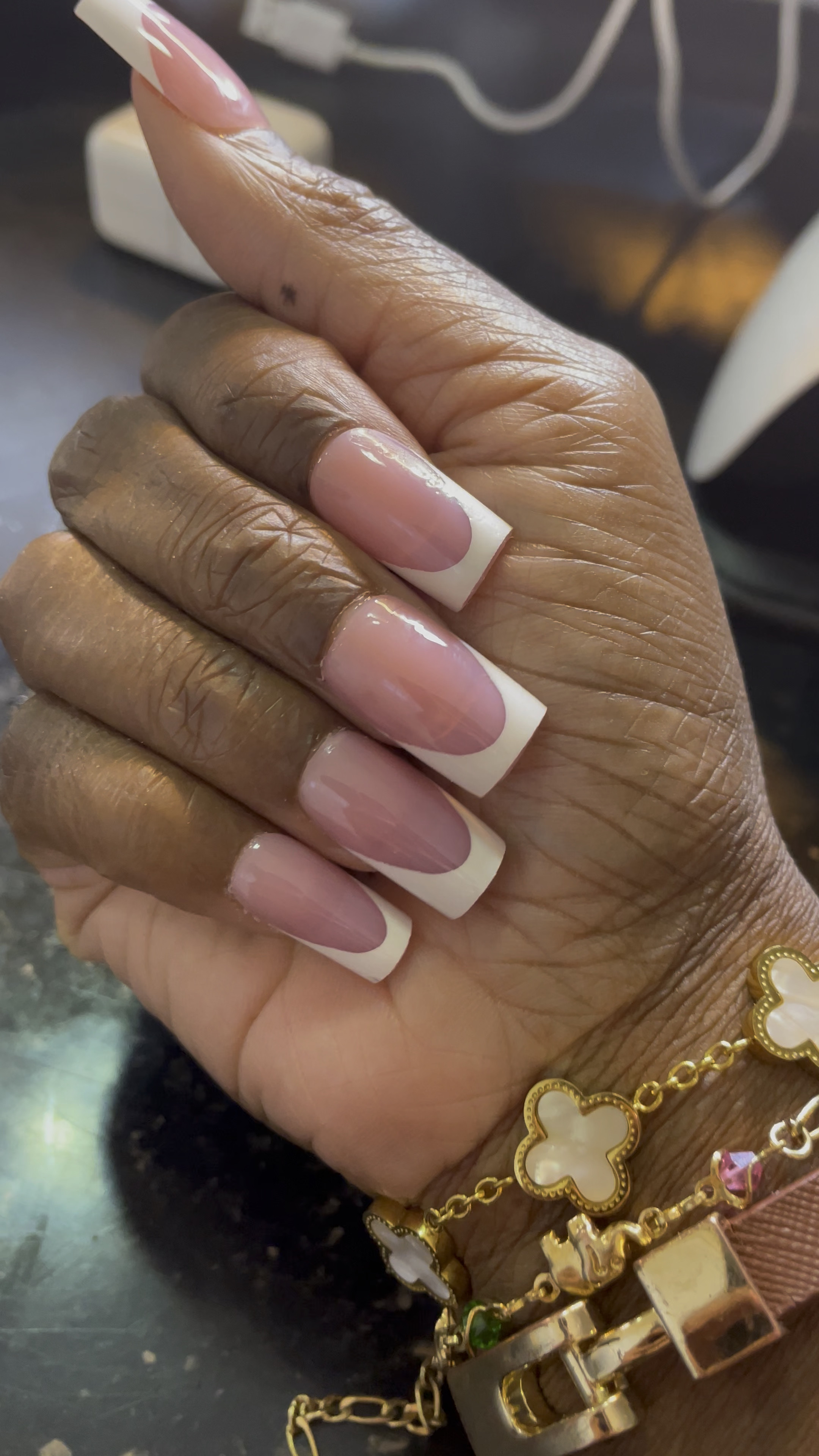 Amazon press ons But Salon Quality 10/10

#LTKGiftGuide #LTKStyleTip #LTKVideo