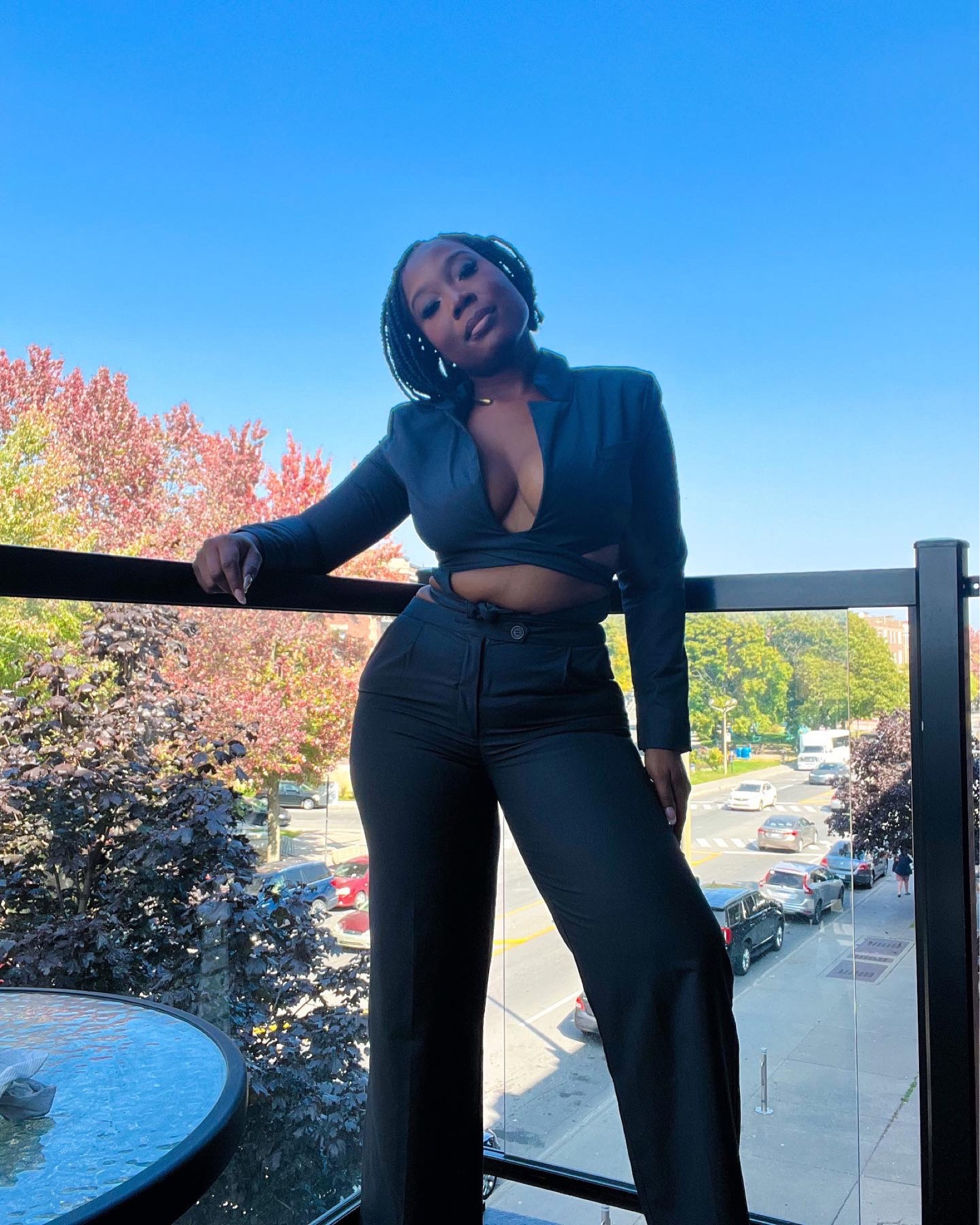 Curves have a way of making an outfit look completely different lol. Set is tagged!

#LTKfindsunder100 #LTKsalealert #LTKmidsize