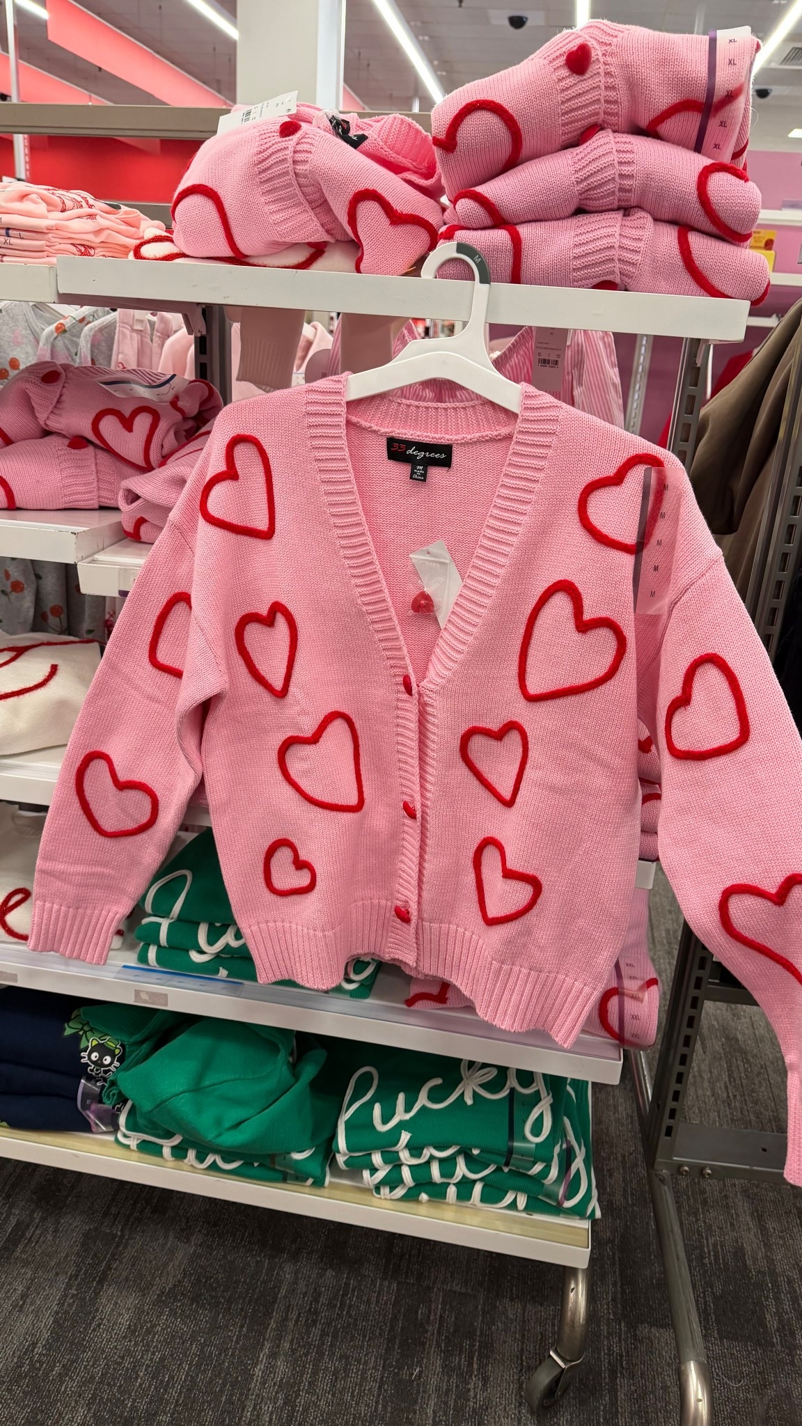 Valentines sweater

#LTKValentine #LTKootd #LTKSeasonal