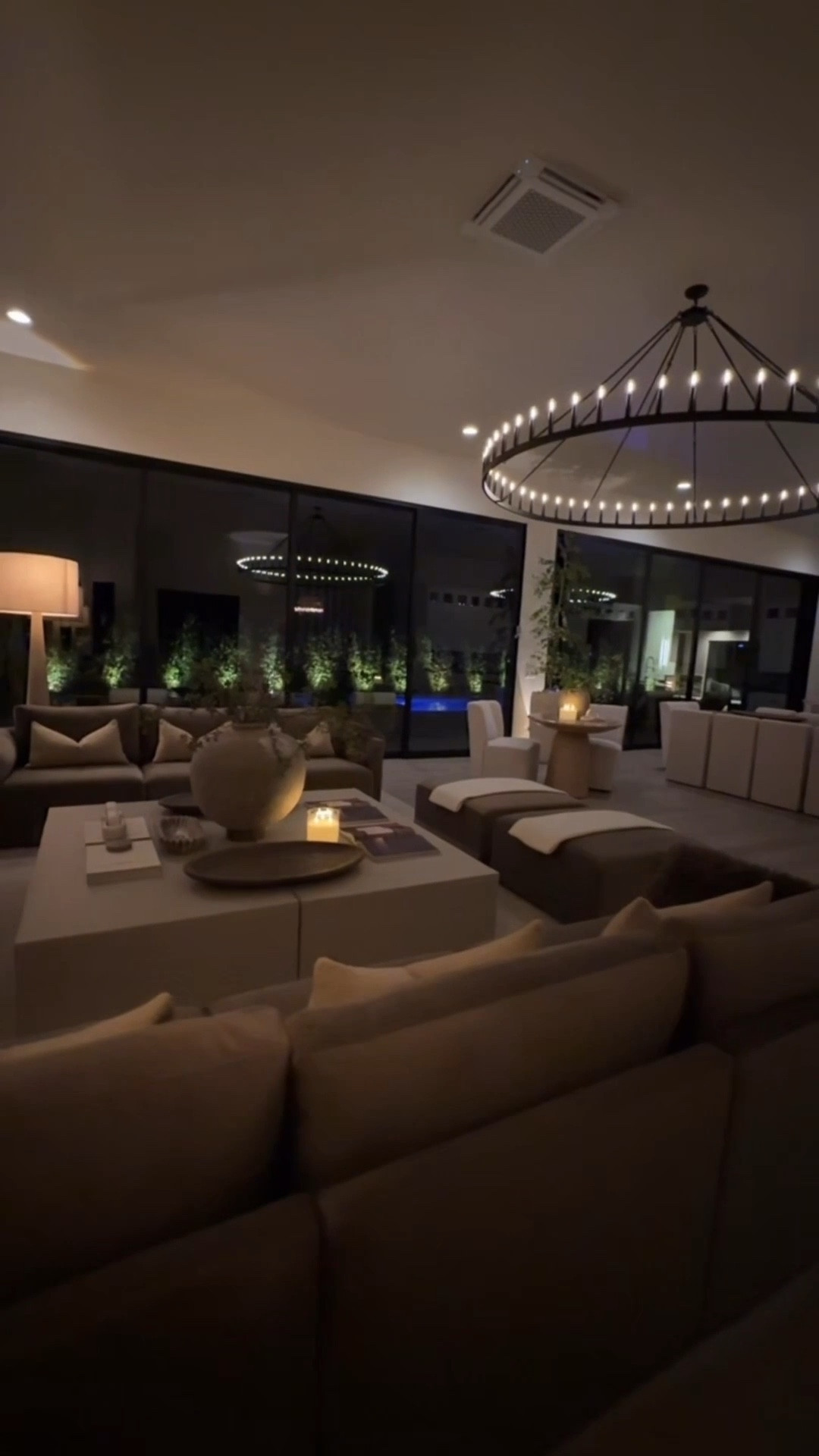 Why is nighttime in here so magical? ✨

nighttime living room lighting
ambient living room lighting
neutral cozy living room
velvet sofa styling
oversized ottoman decor
concrete coffee table styling
wool area rug neutral
pet friendly living room decor
modern warm lighting ideas
cozy minimalist living room

#summerthompsonstyles

#LTKHome