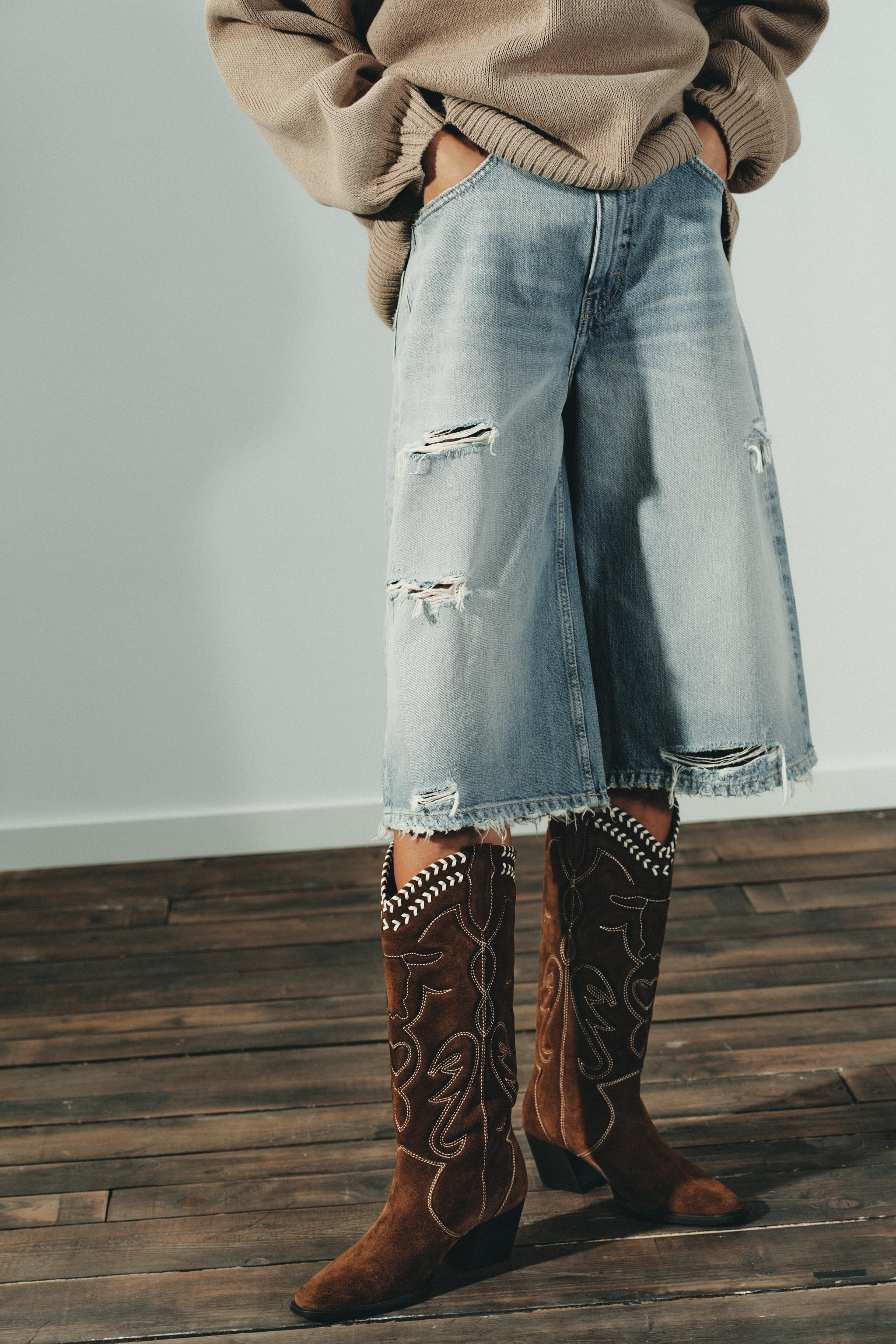 EMBROIDERED LEATHER BOOTS | Zara US