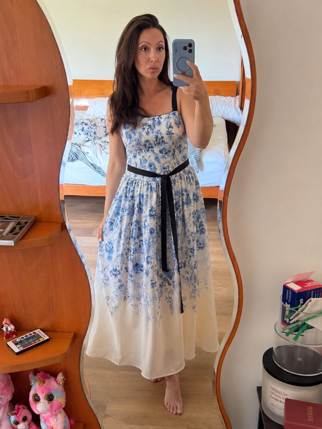 I can’t even believe this dress is by H&M it’s so beautiful and luxurious looking! A total must! ( even though I have a few similar ones)

#LTKMidsize #LTKOver40 #LTKSeasonal