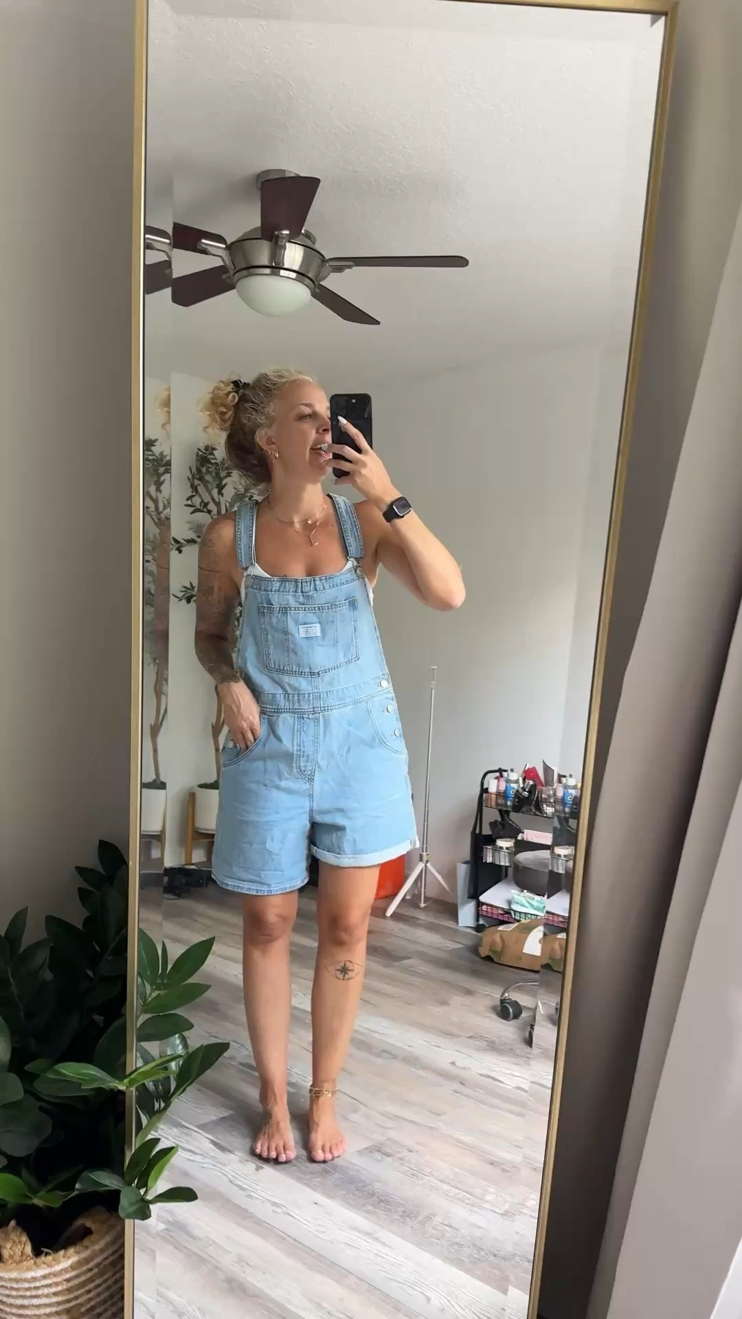 Levi’s overalls at target

#LTKOver40 #LTKootd #LTKgrwm