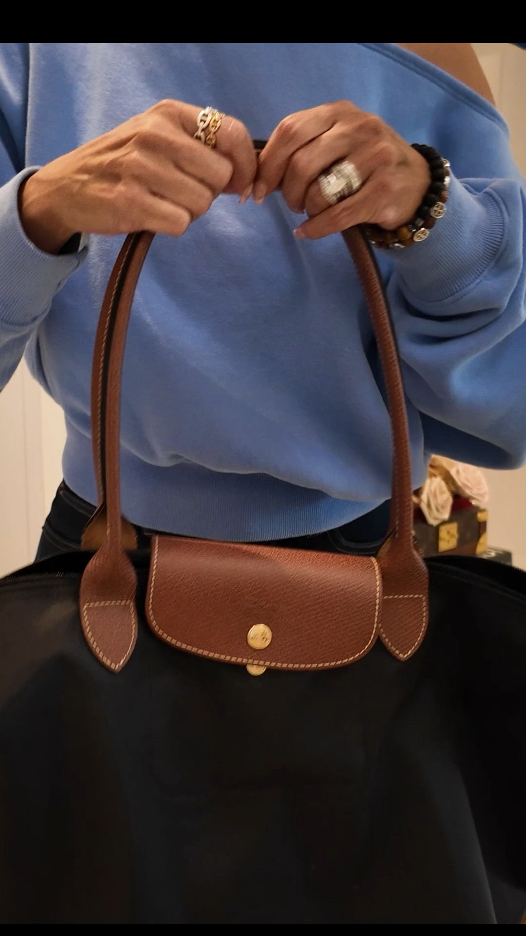 The LONGCHAMP le-pliage travel tote is one of my go-to when I travel. Available in so many beautiful colors and also 3 different sizes

#LTKootd