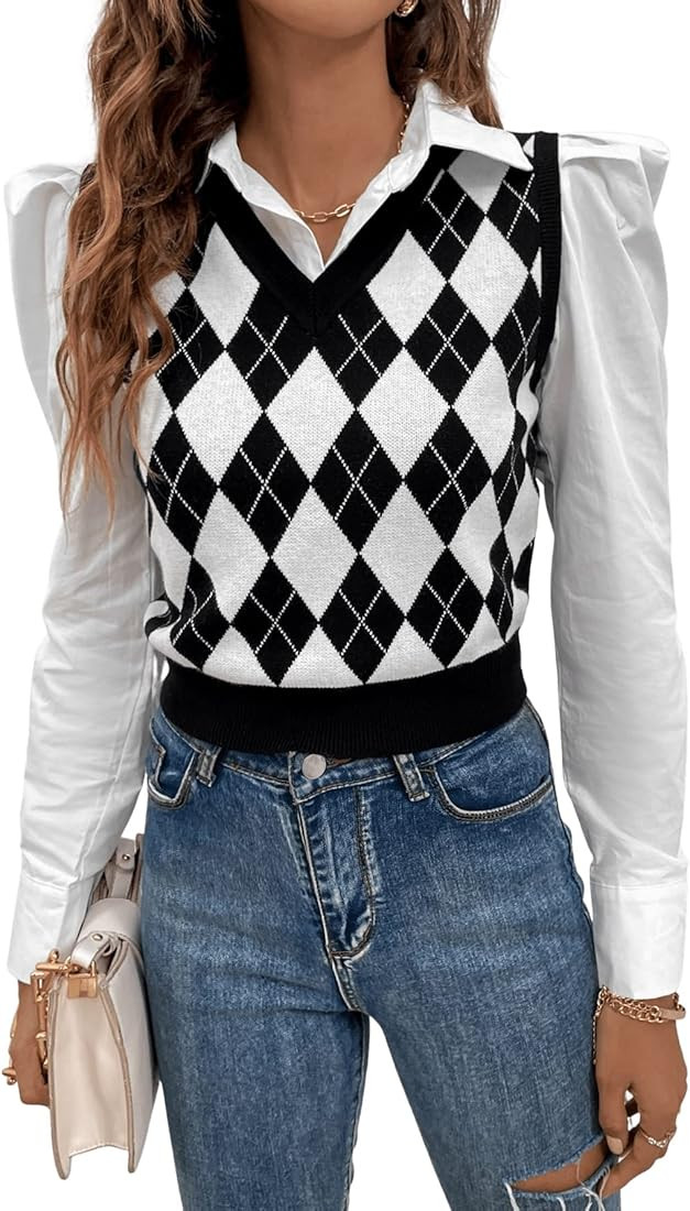 SweatyRocks Women's Plaid Geo Sleeveless V Neck Knit Crop Top Sweater Vest | Amazon (US)