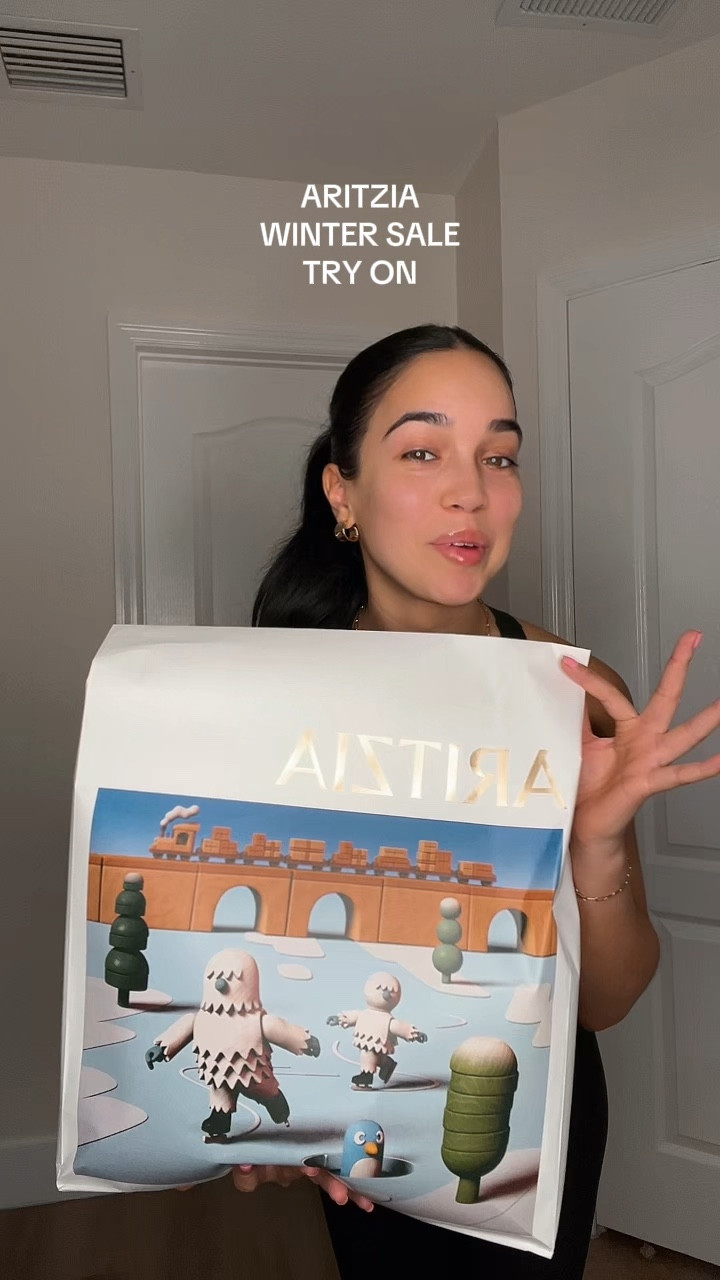 Aritzia winter sale, Aritzia style, winter fashion, Black Friday sale, cyber week, winter basics, minimal style

#LTKGiftGuide #LTKHoliday #LTKCyberWeek