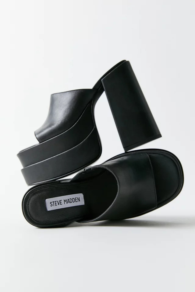 Steve Madden Cagey Platform Sandal | Urban Outfitters (US and RoW)