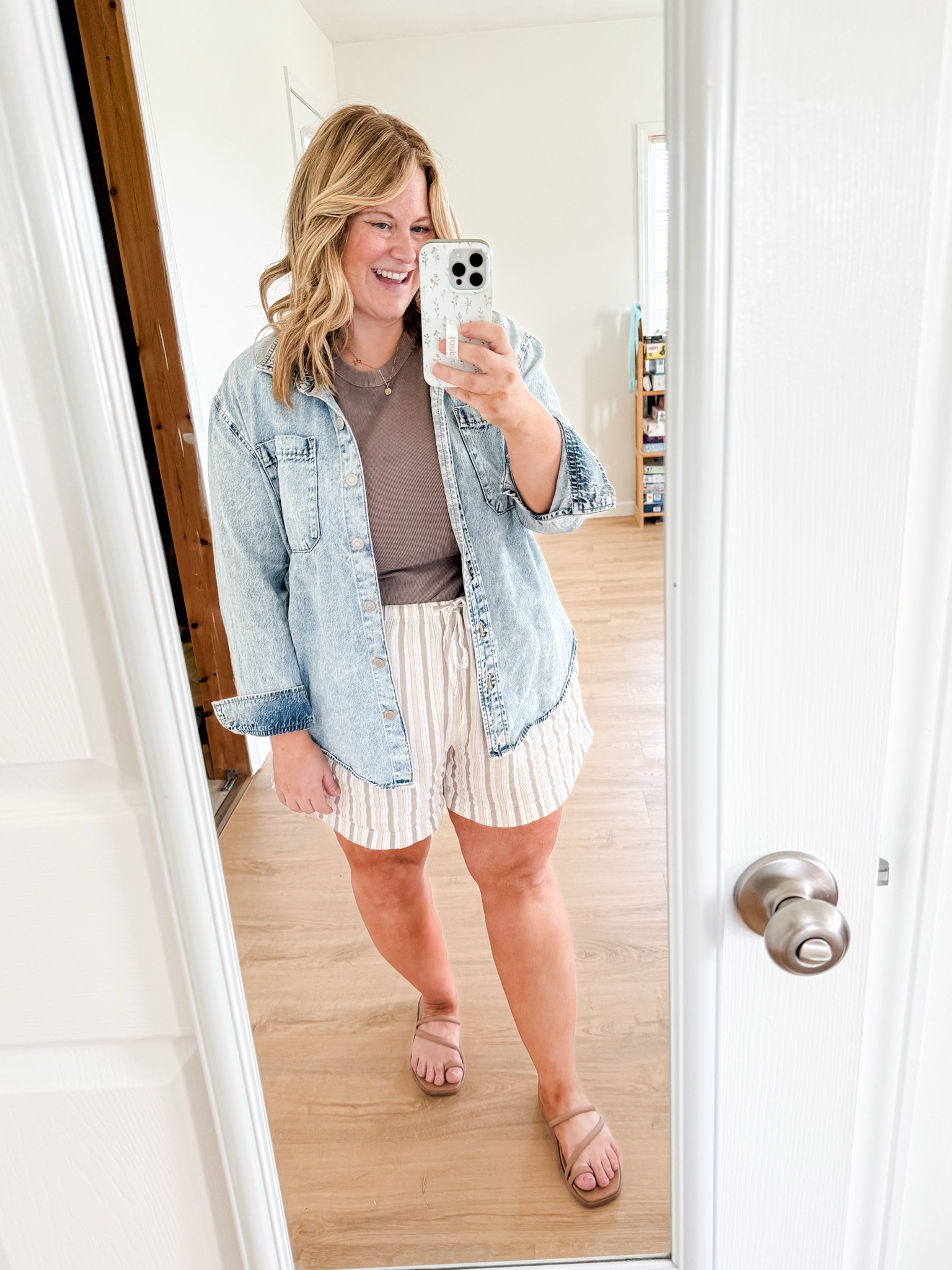 Wearing an XL on my tee. My shorts are almost sold out so linked similar. 

Postpartum outfit

#LTKmomlife #LTKBump #LTKMidsize