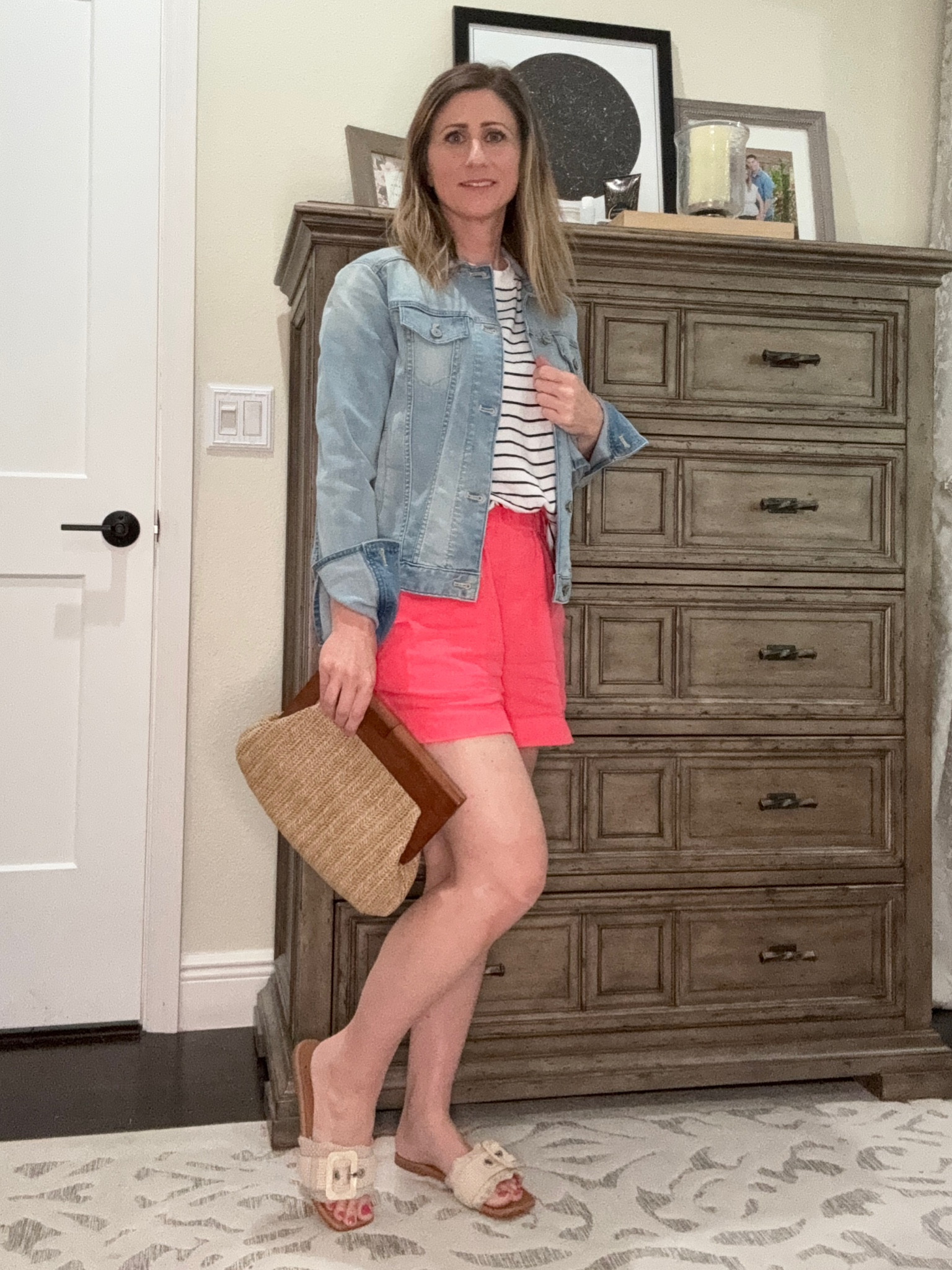 How to style the only pair of linen shorts you will need this Summer! 

I’m wearing all pieces in XS and shoes size 7

#LTKFindsUnder50 #LTKSummerSales #LTKStyleTip