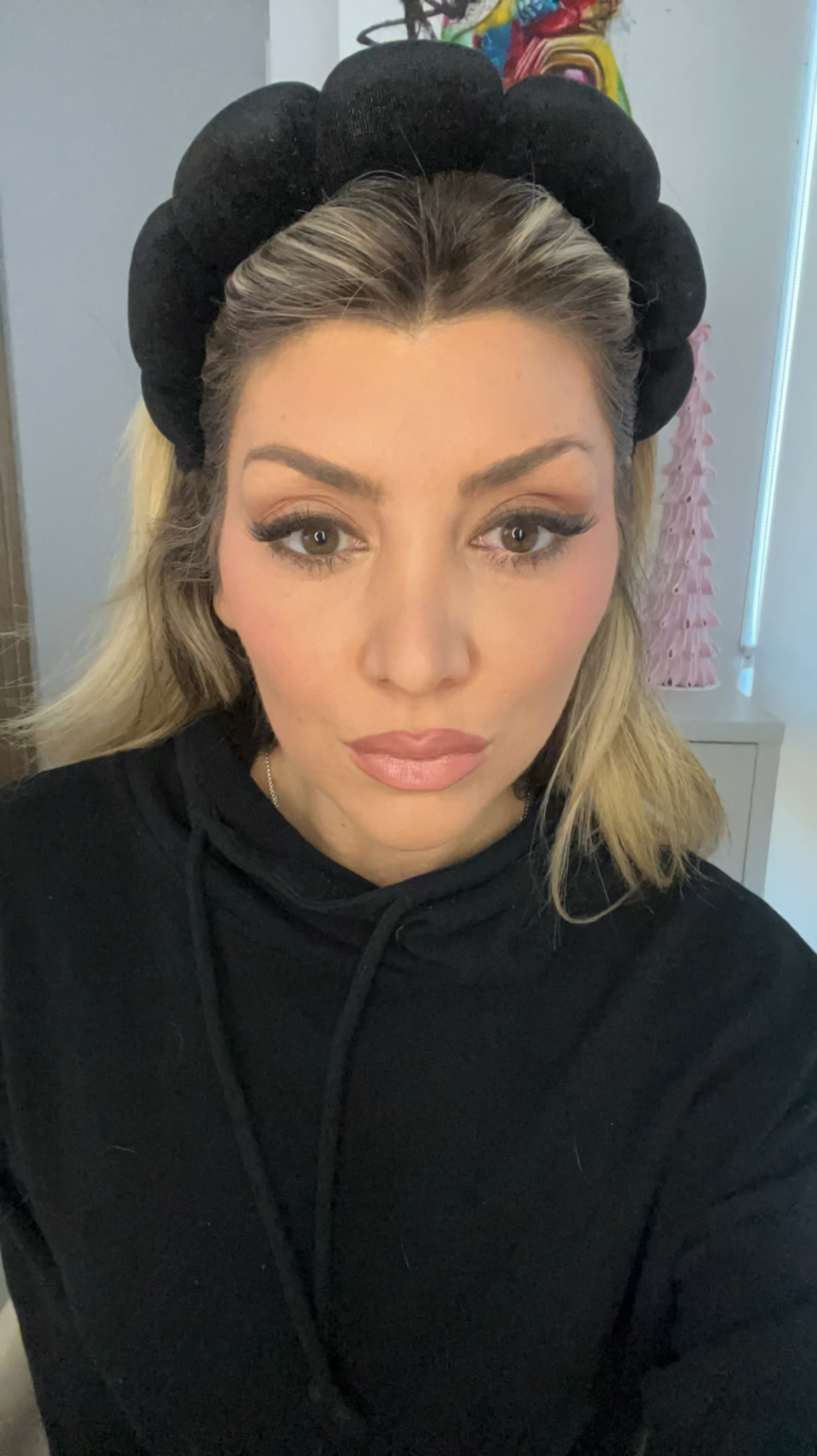 A soft flirty holiday makeup look using soft pinks! 

#LTKSaleAlert #LTKHoliday #LTKBeauty