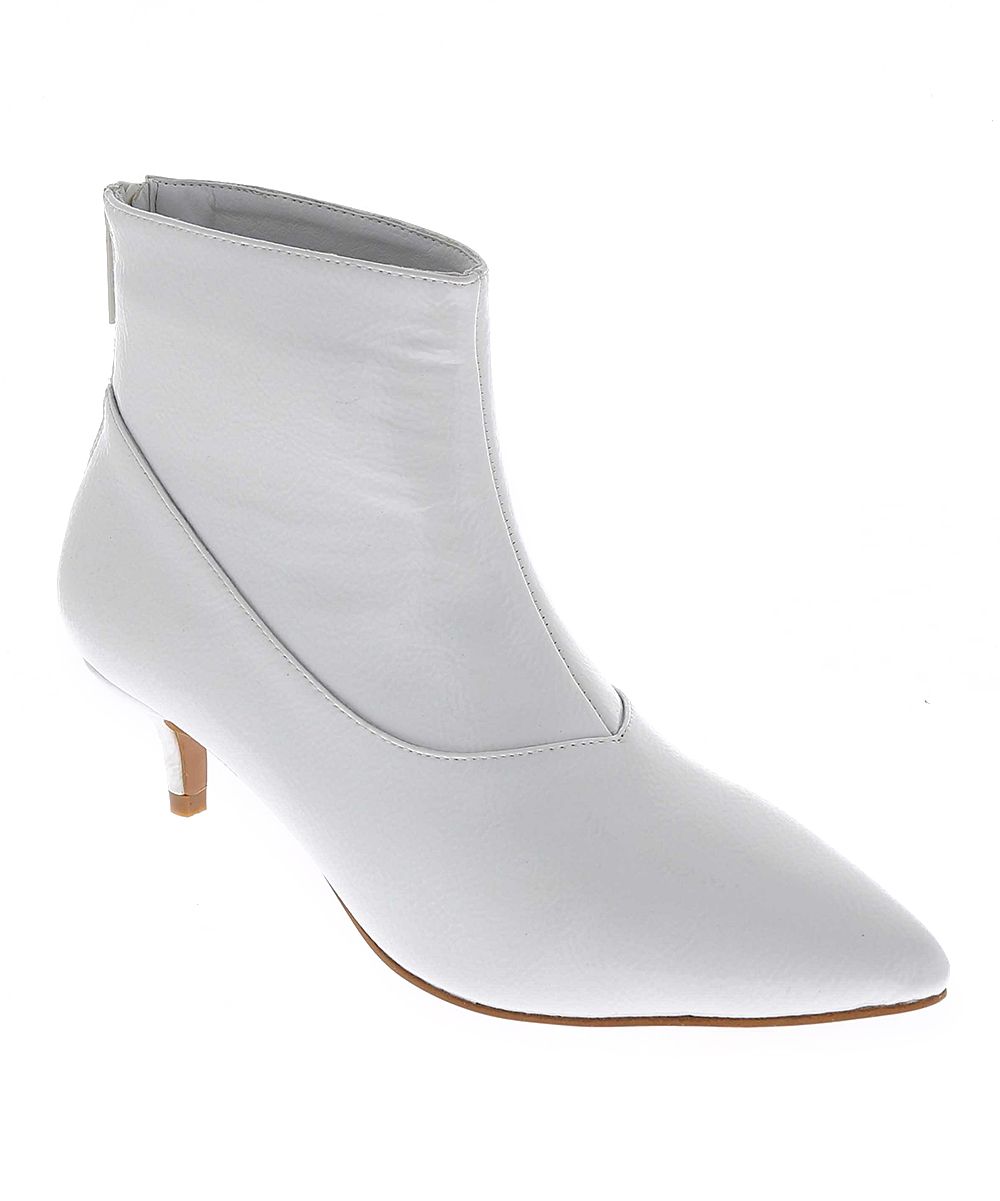 Weeboo Women's Casual boots WHITE - White Harmoni Ankle Boot - Women | Zulily