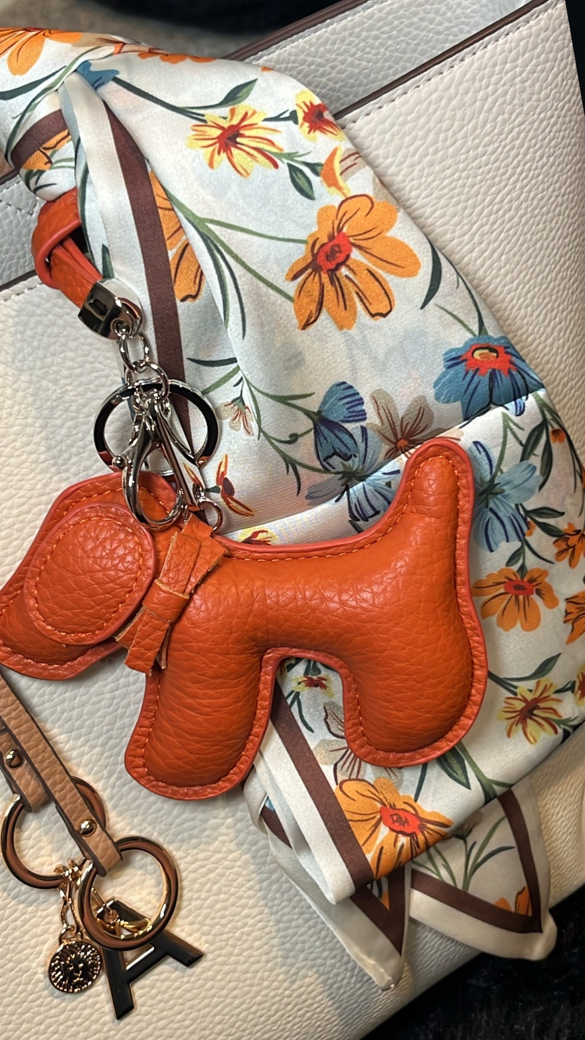 purse keychains!! get now during Amazon Prime Day 🤍

#LTKSeasonal #LTKStyleTip #LTKFindsUnder50